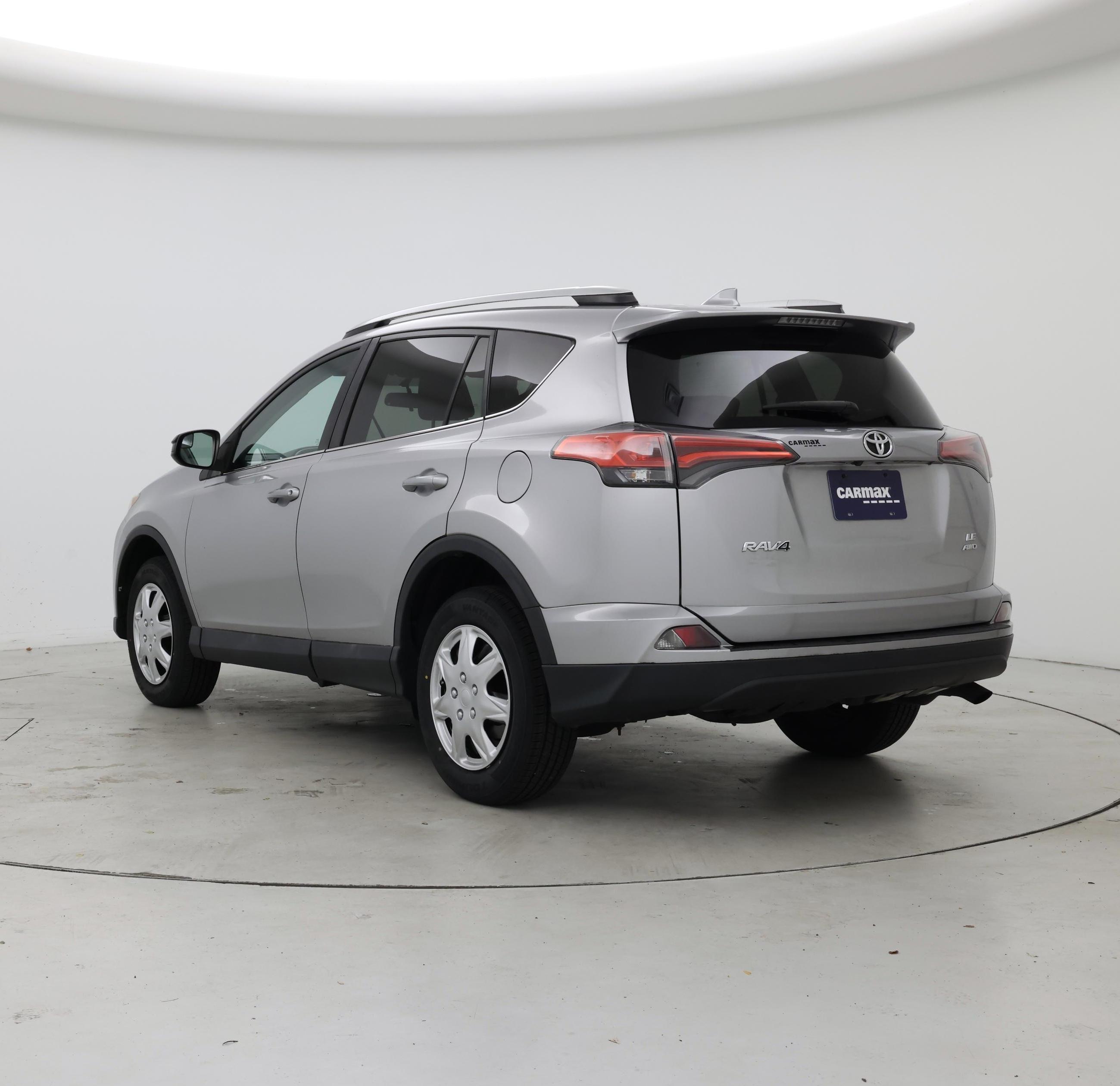 Thumbnail: 2016 Toyota RAV4 - 2
