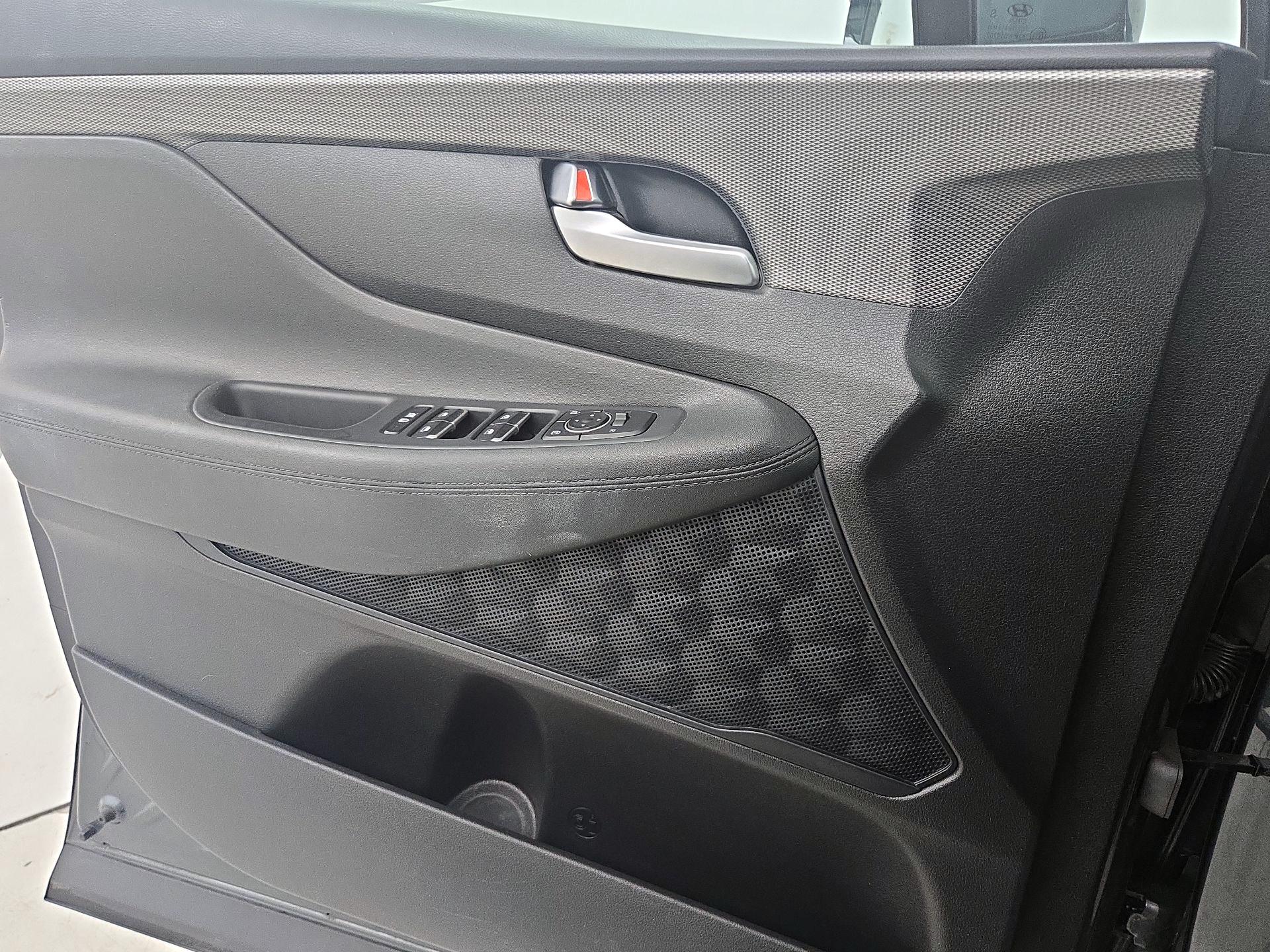 Thumbnail: 2020 Hyundai Santa Fe - 12