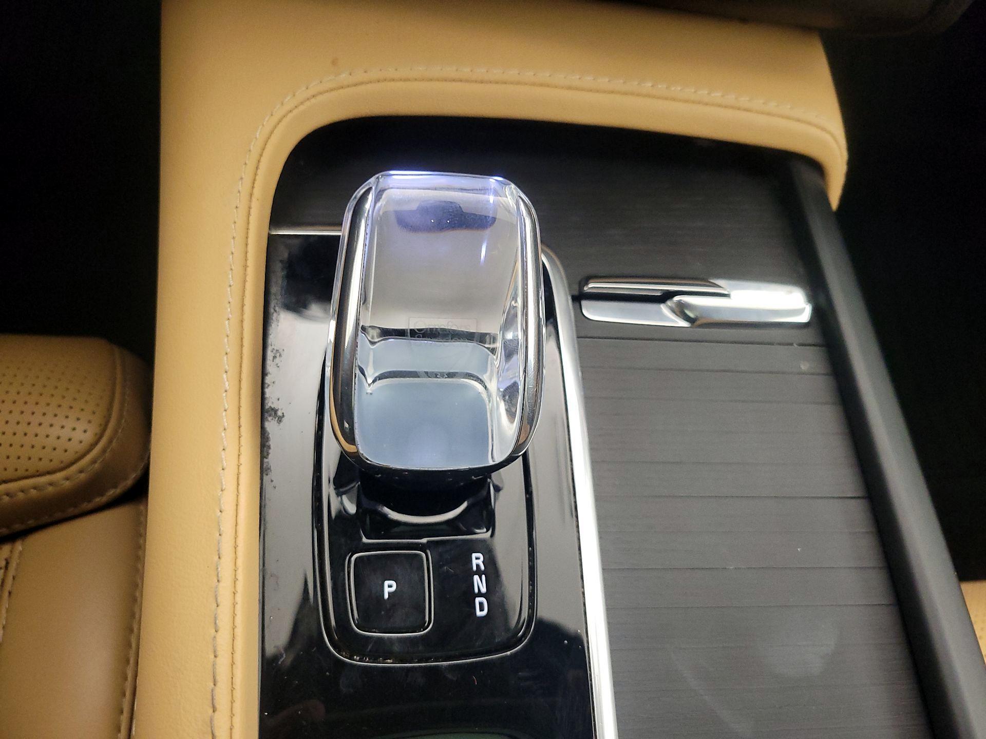 Thumbnail: 2024 Volvo XC90 - 18