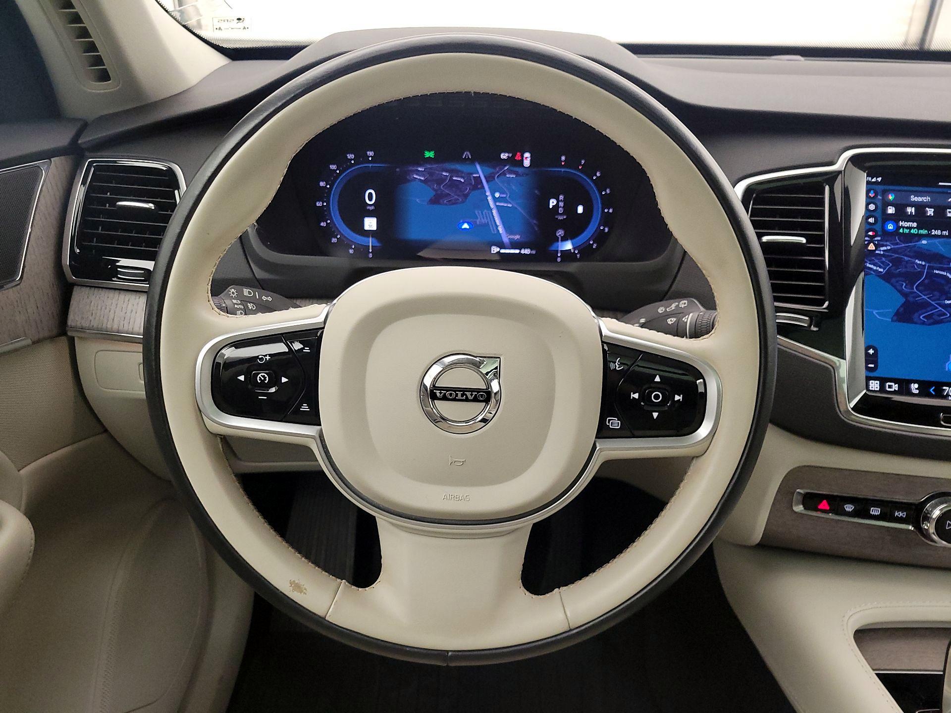 Thumbnail: 2023 Volvo XC90 - 10