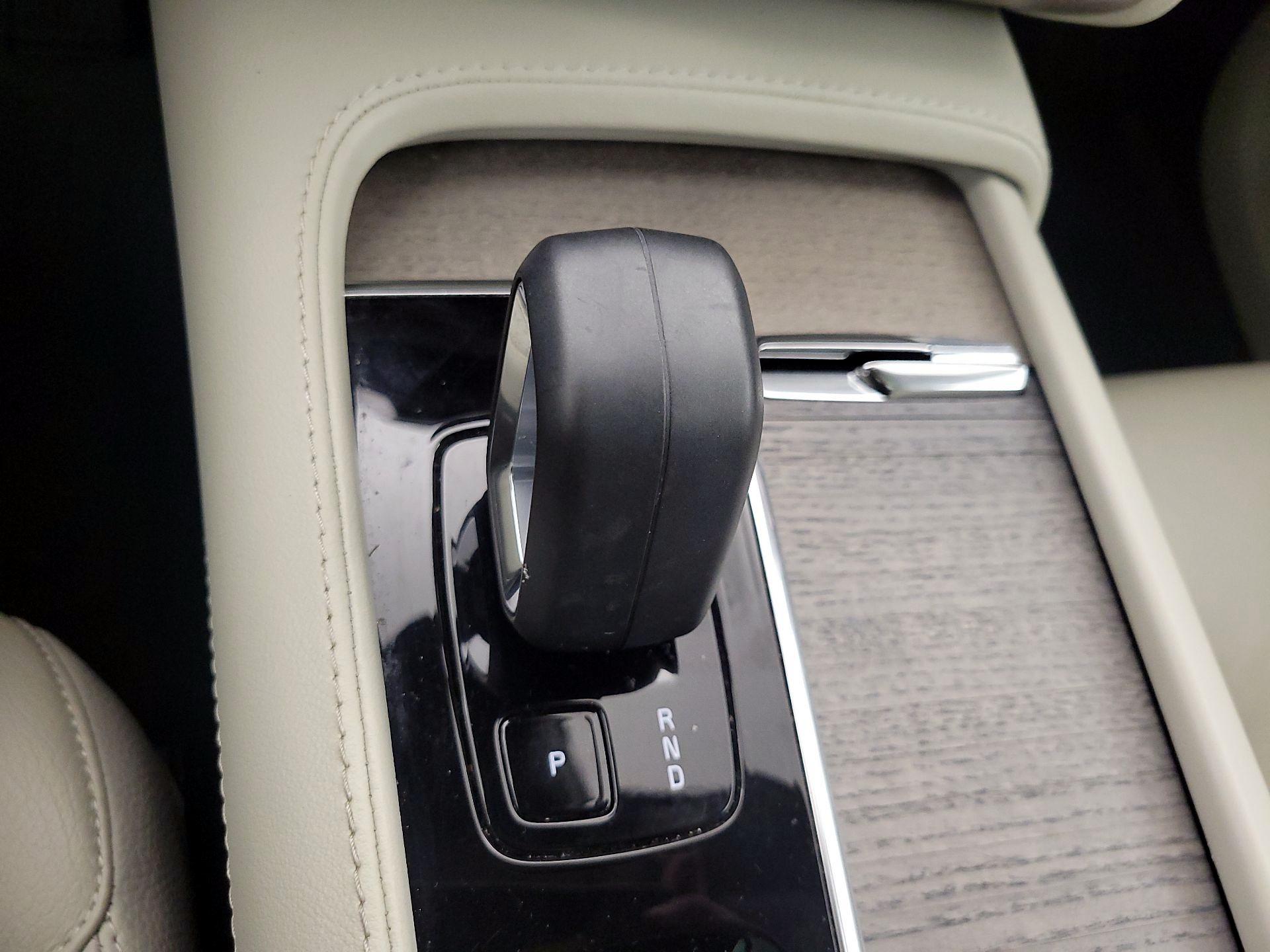 Thumbnail: 2023 Volvo XC90 - 18