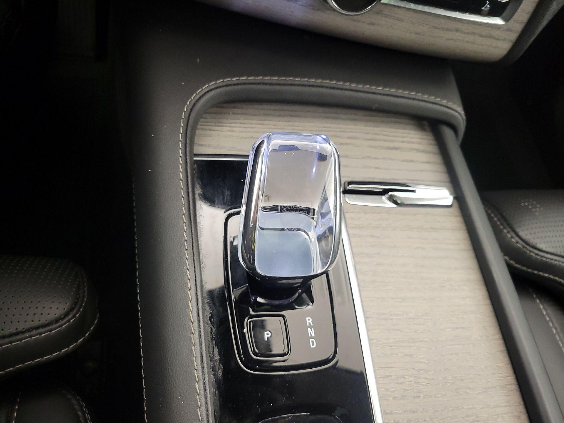 Thumbnail: 2024 Volvo XC90 - 18