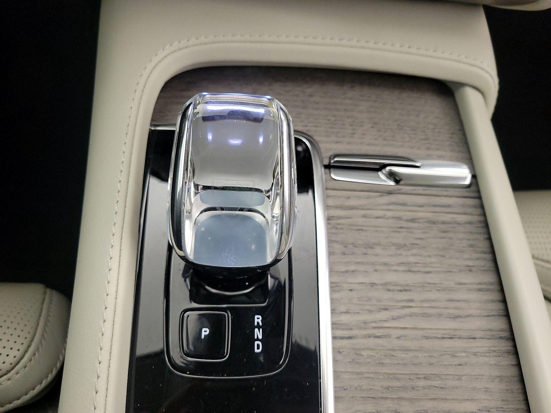 Thumbnail: 2023 Volvo XC90 - 18