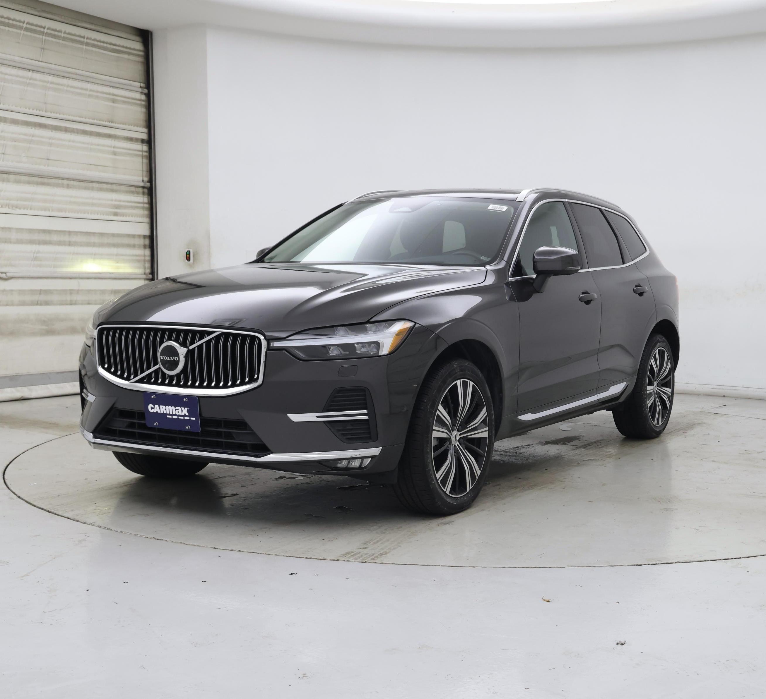 Thumbnail: 2022 Volvo XC60 - 4