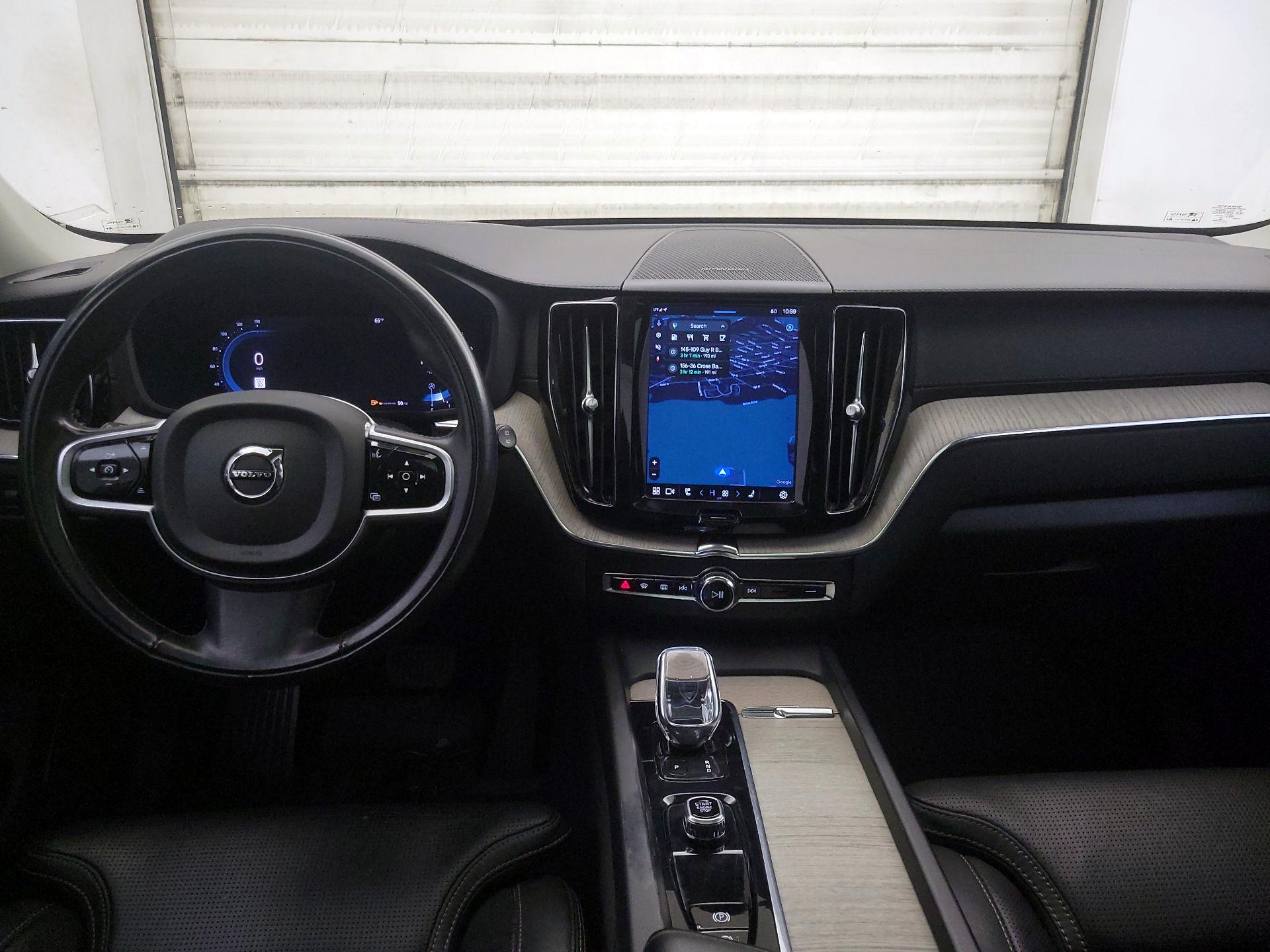 Thumbnail: 2022 Volvo XC60 - 9