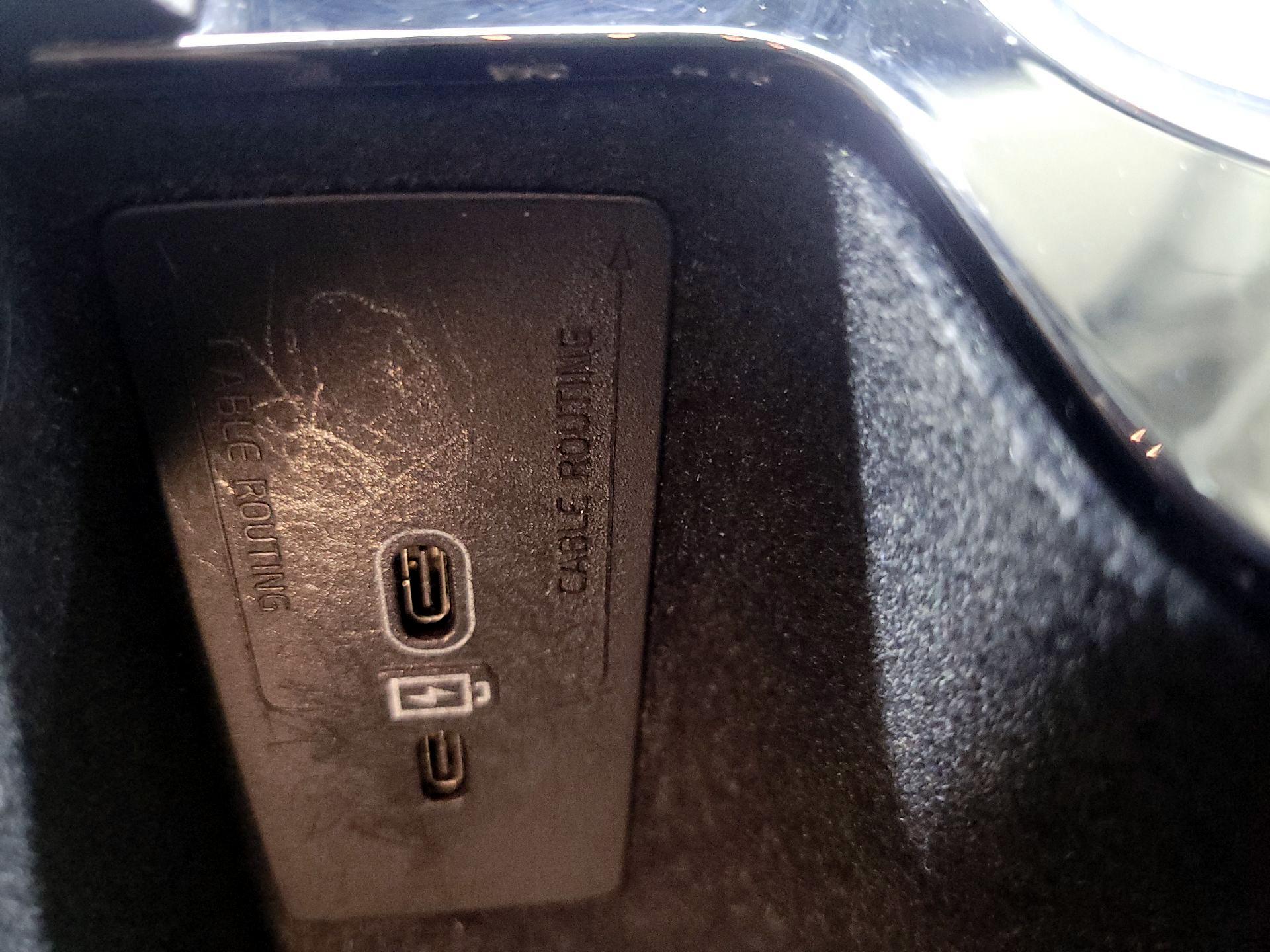 Thumbnail: 2022 Volvo XC60 - 19