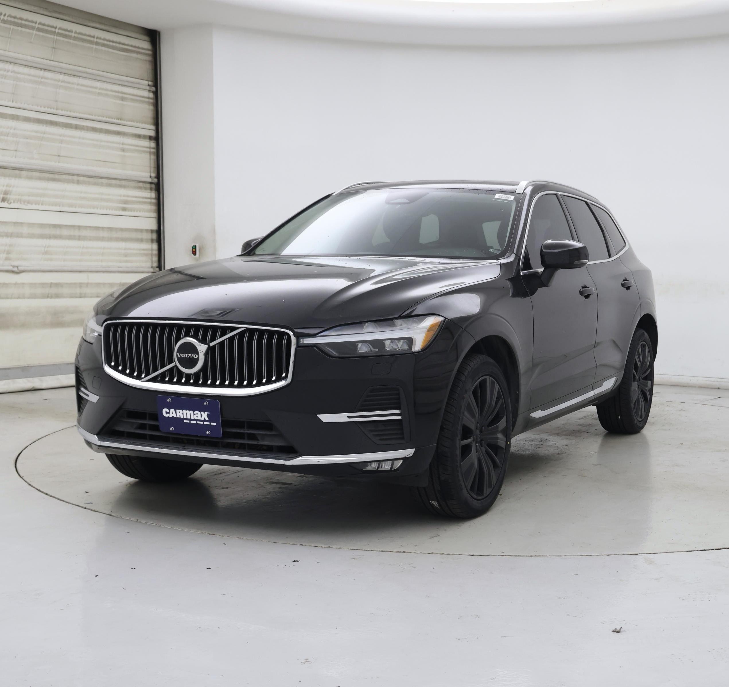 Thumbnail: 2022 Volvo XC60 - 4