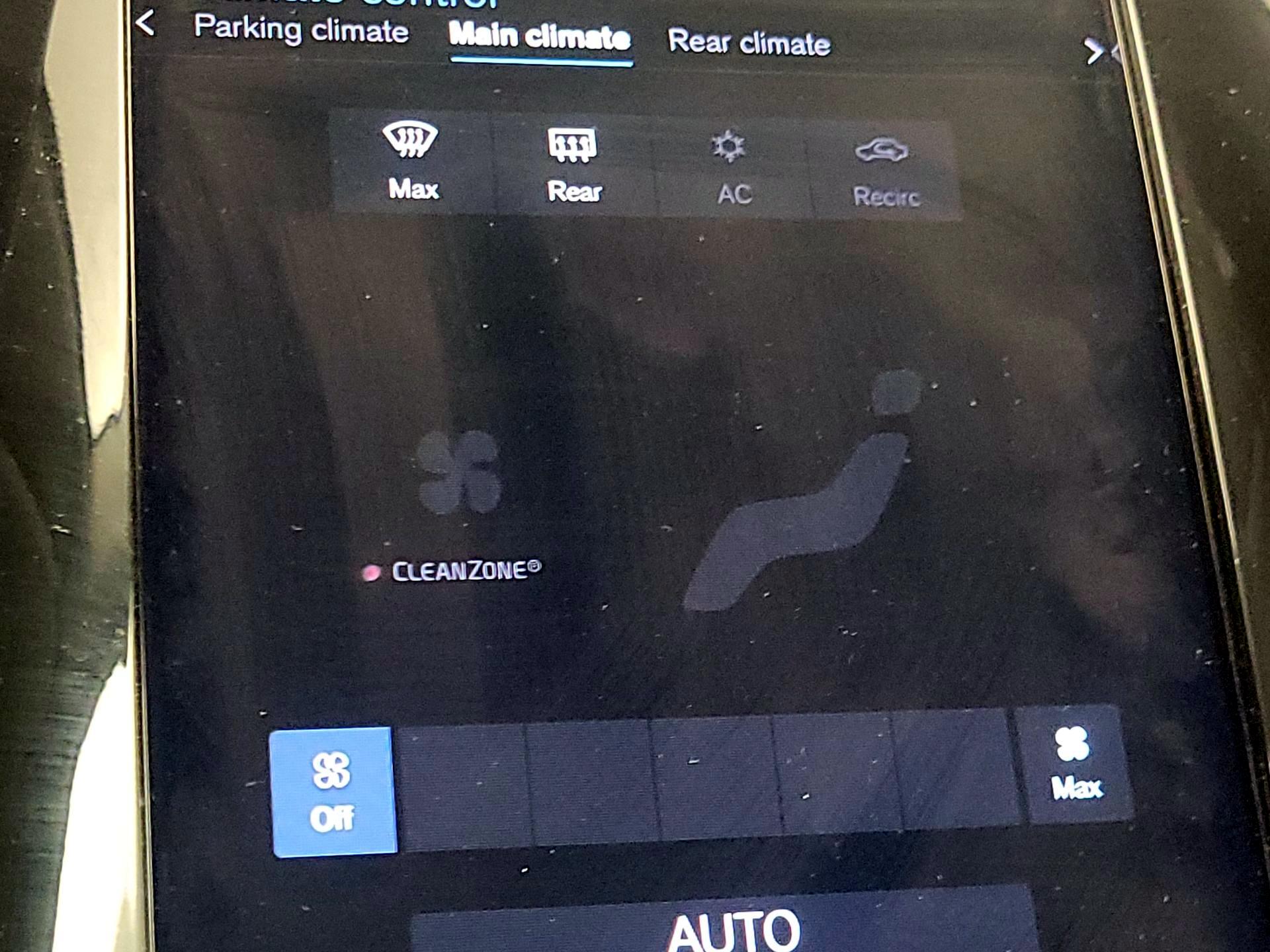 Thumbnail: 2022 Volvo XC90 - 16