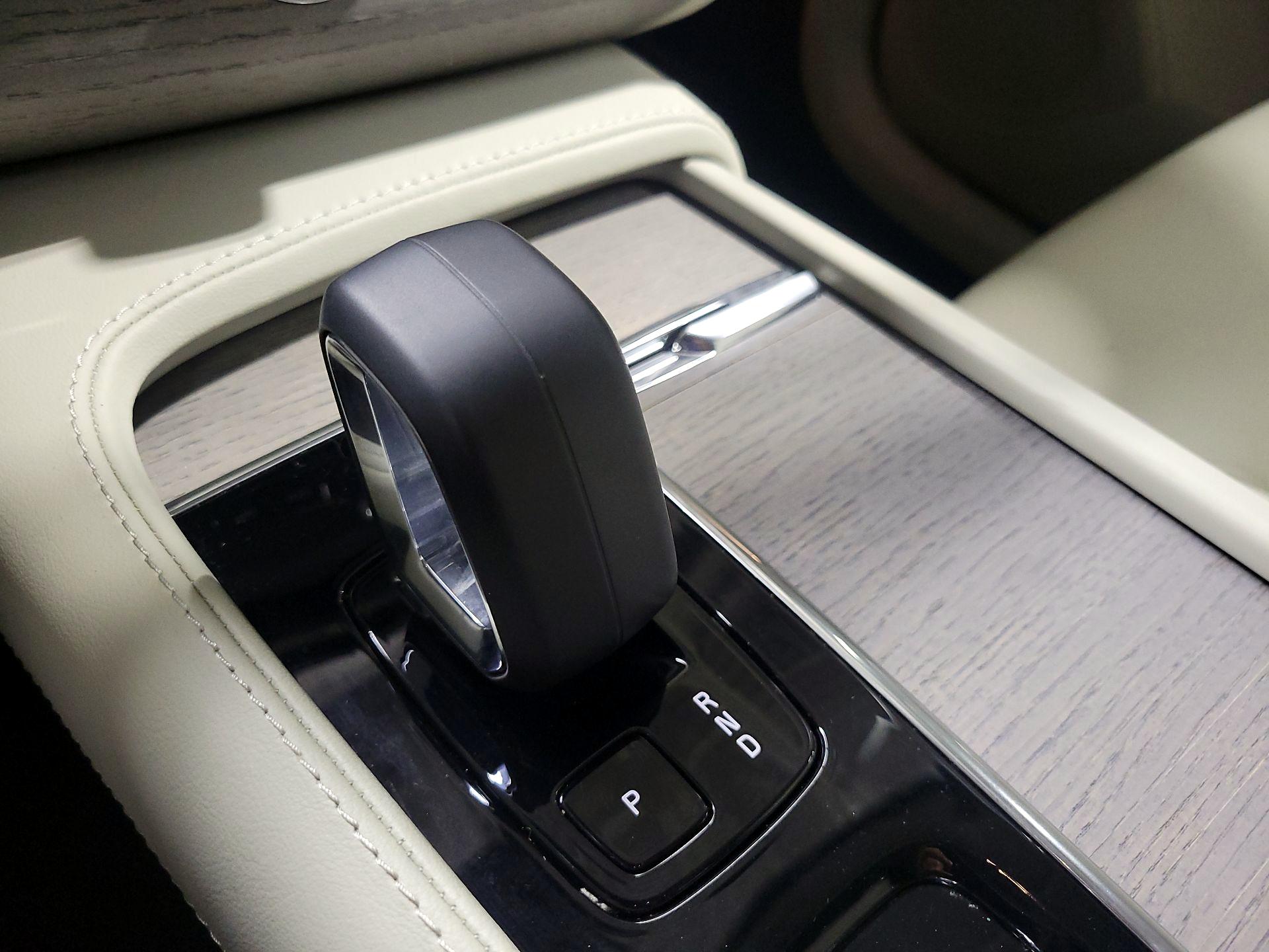 Thumbnail: 2024 Volvo XC90 - 18