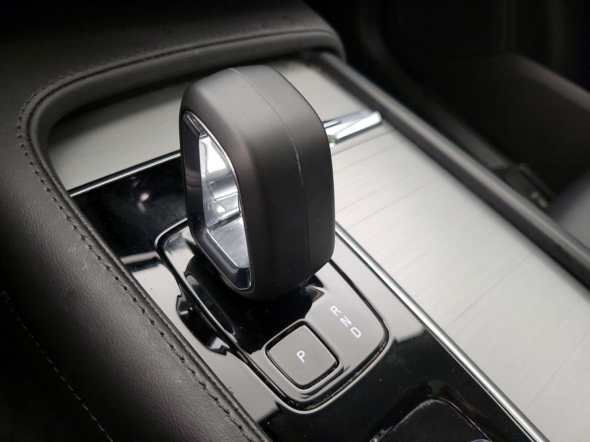Thumbnail: 2024 Volvo XC90 - 17