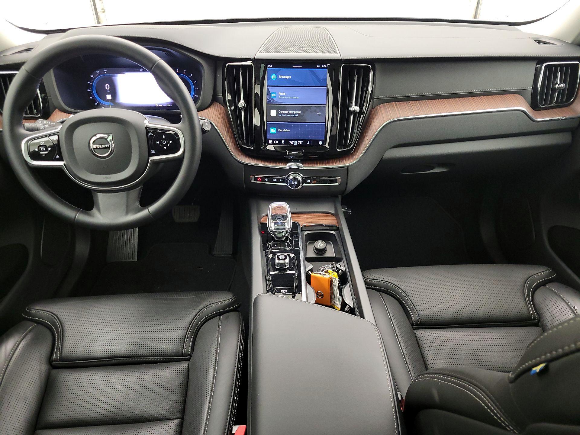 Thumbnail: 2023 Volvo XC60 - 9