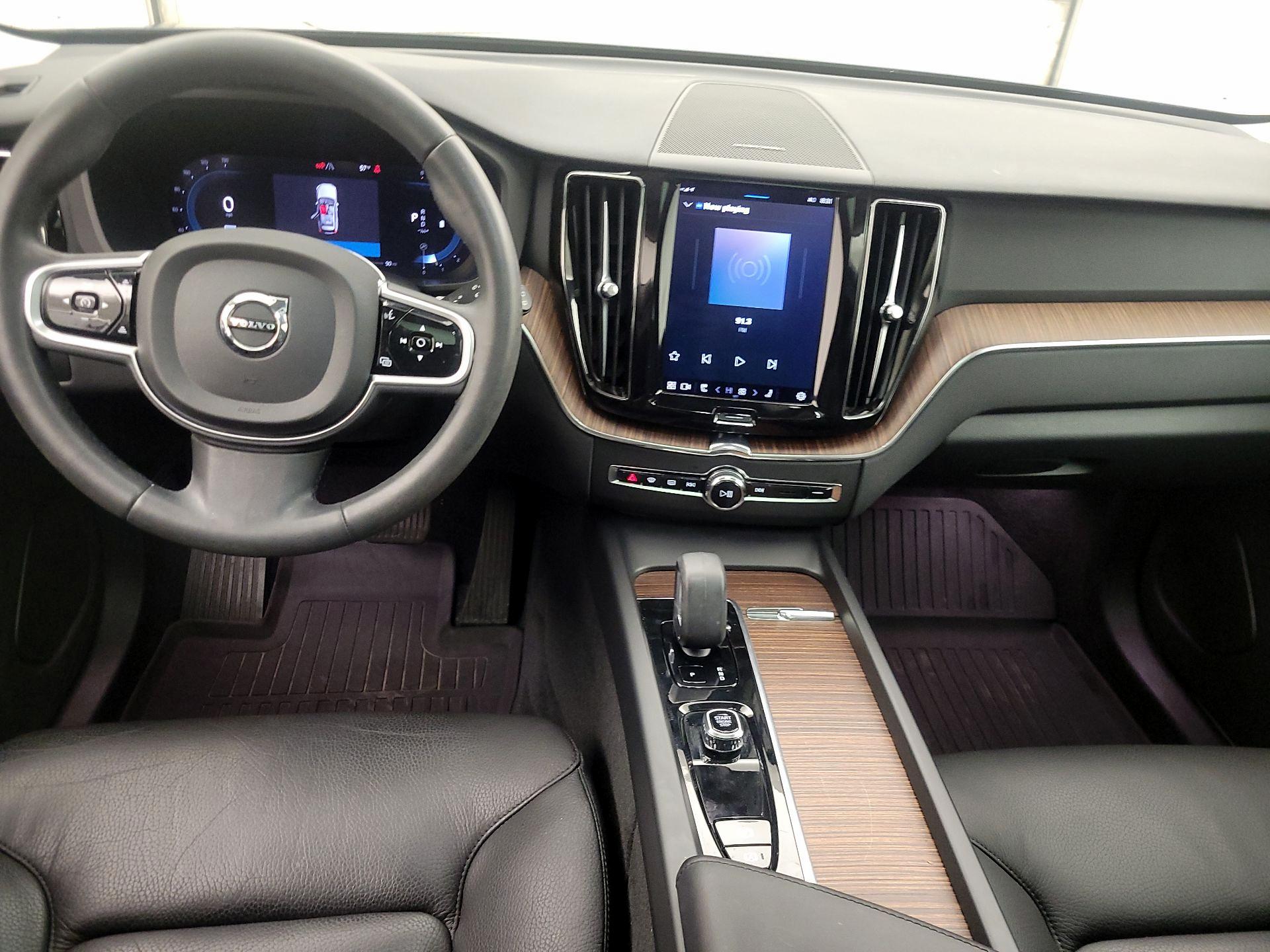 Thumbnail: 2023 Volvo XC60 - 9