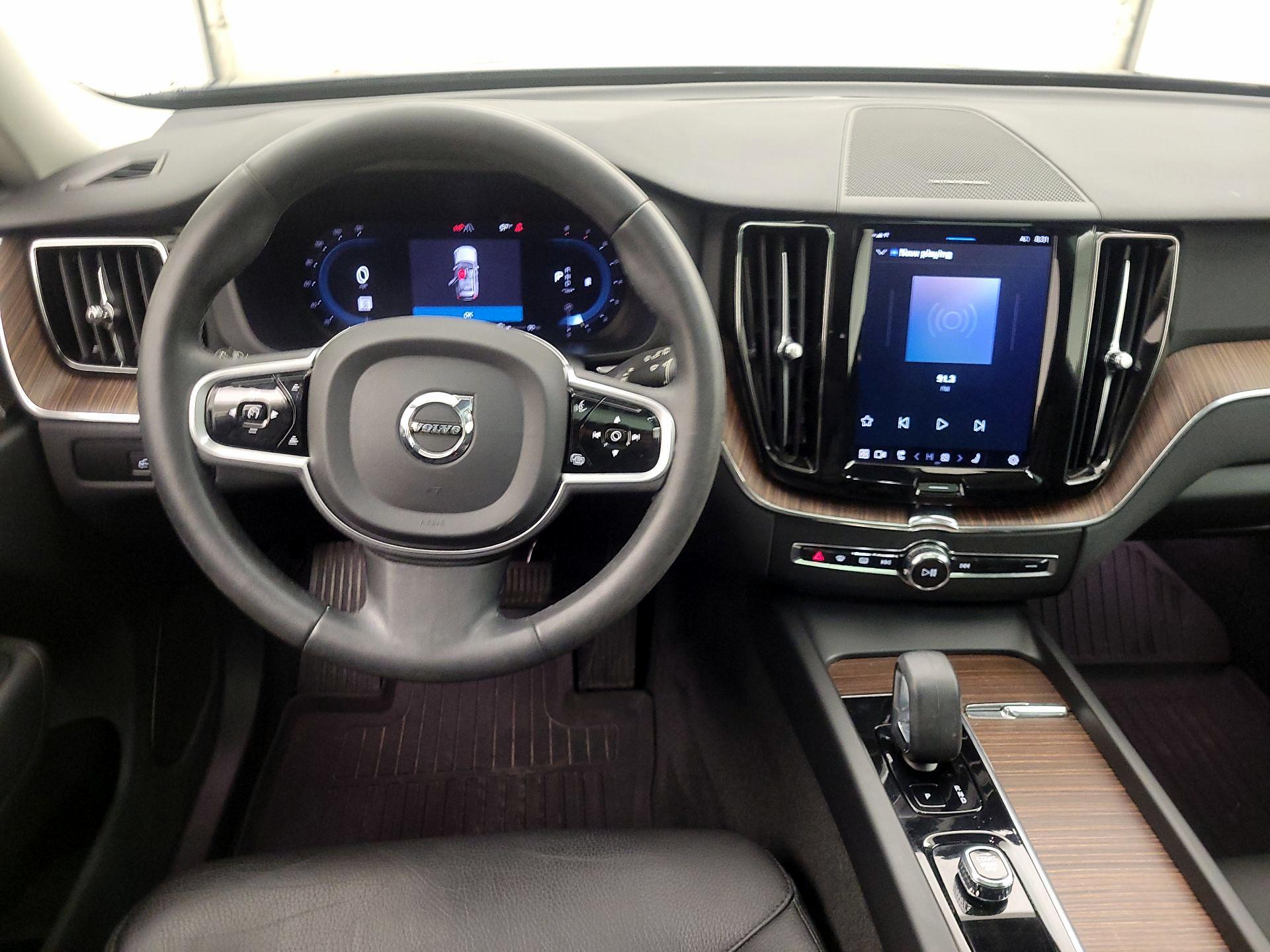 Thumbnail: 2023 Volvo XC60 - 10