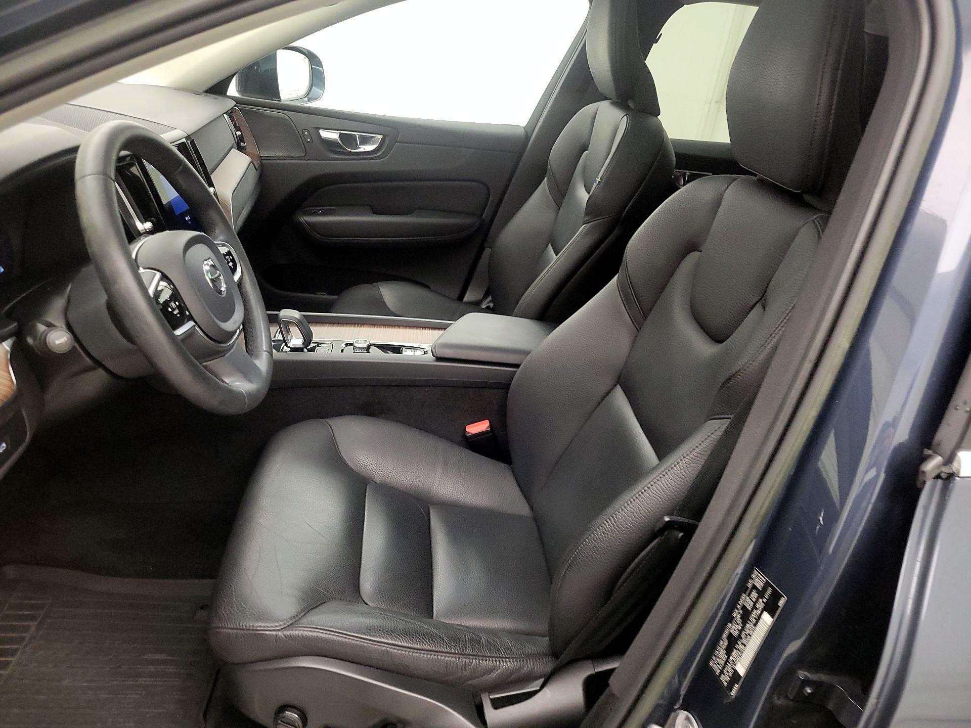 Thumbnail: 2023 Volvo XC60 - 11