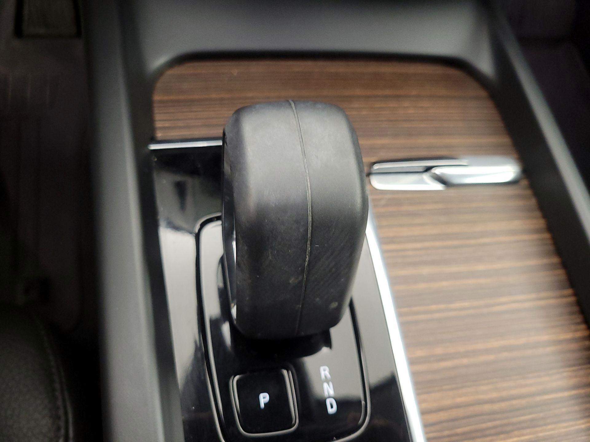 Thumbnail: 2023 Volvo XC60 - 17