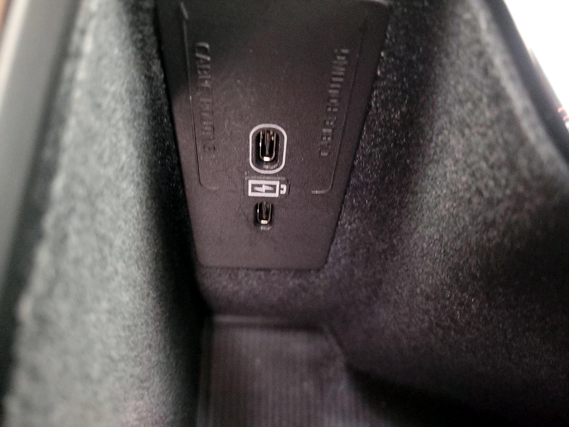 Thumbnail: 2023 Volvo XC60 - 18