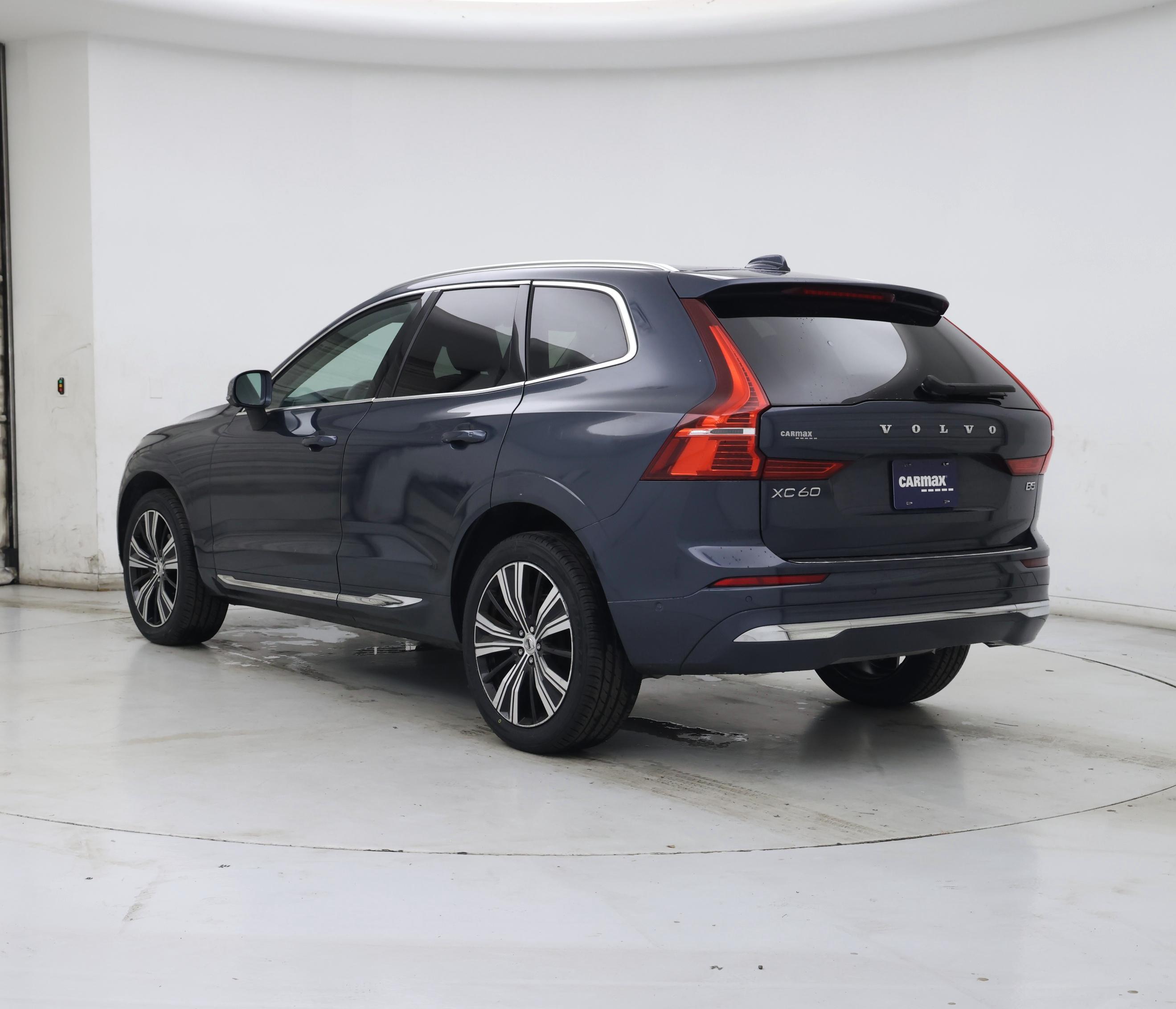 Thumbnail: 2023 Volvo XC60 - 2