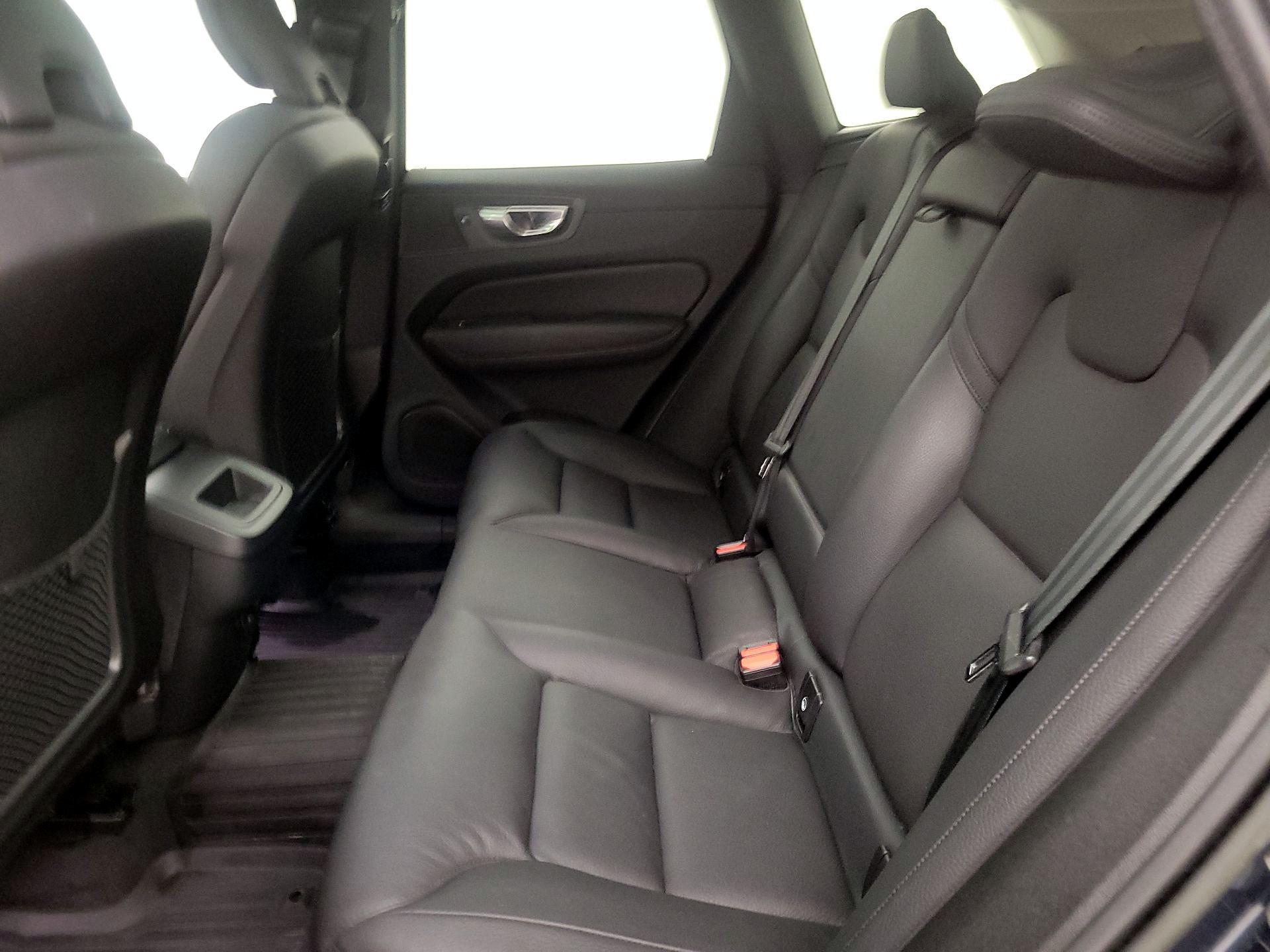 Thumbnail: 2023 Volvo XC60 - 20