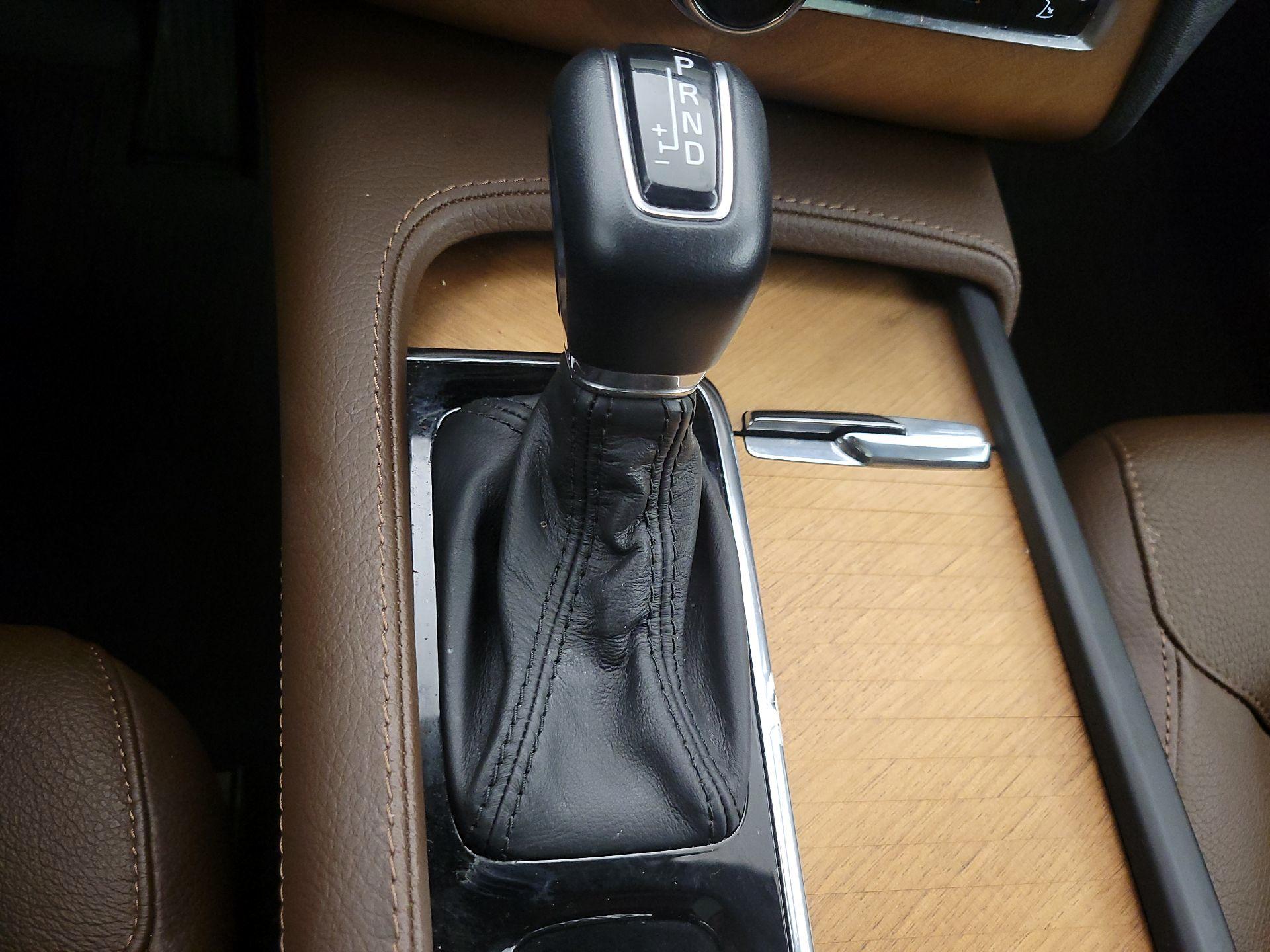 Thumbnail: 2022 Volvo XC90 - 18