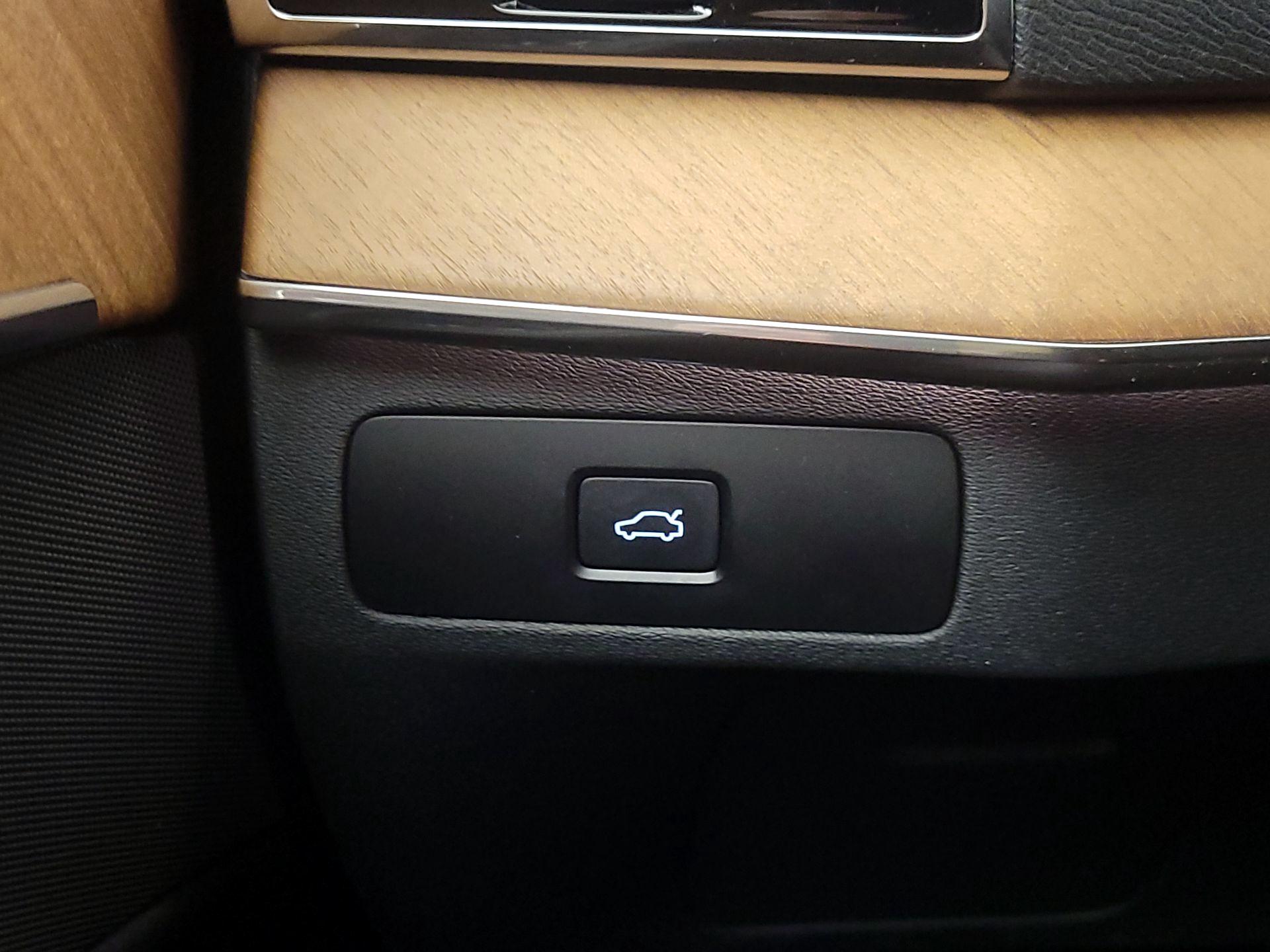 Thumbnail: 2024 Volvo XC90 - 13