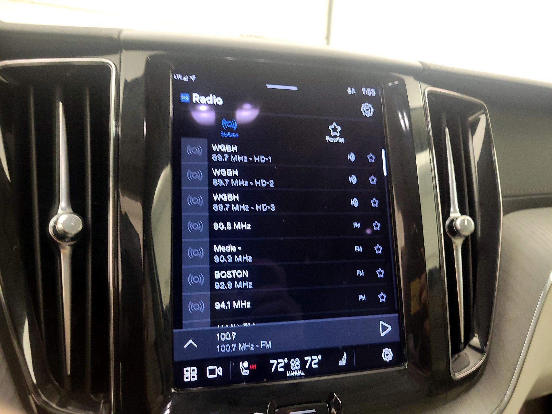 Thumbnail: 2023 Volvo XC60 - 15