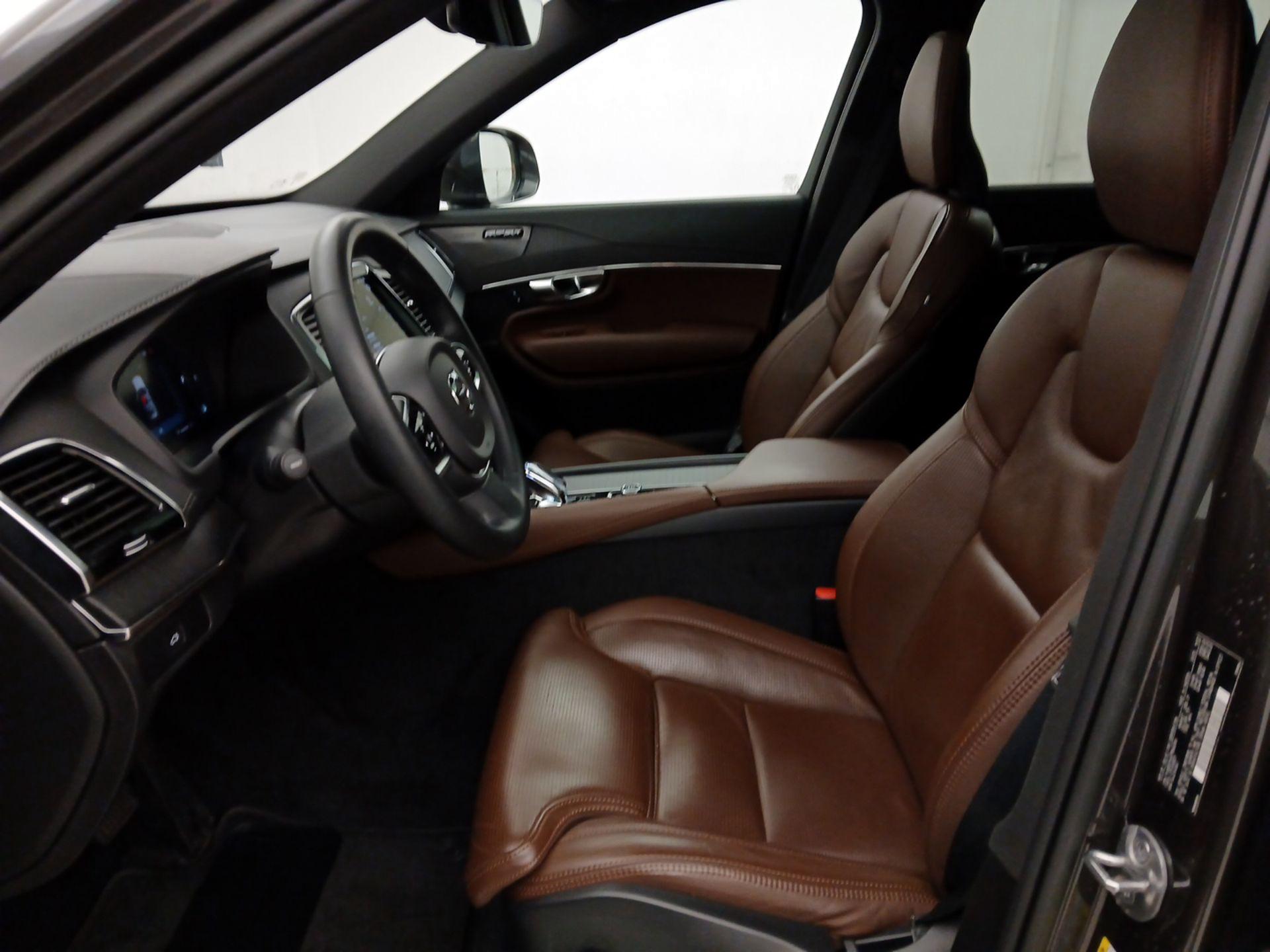 Thumbnail: 2023 Volvo XC90 - 11