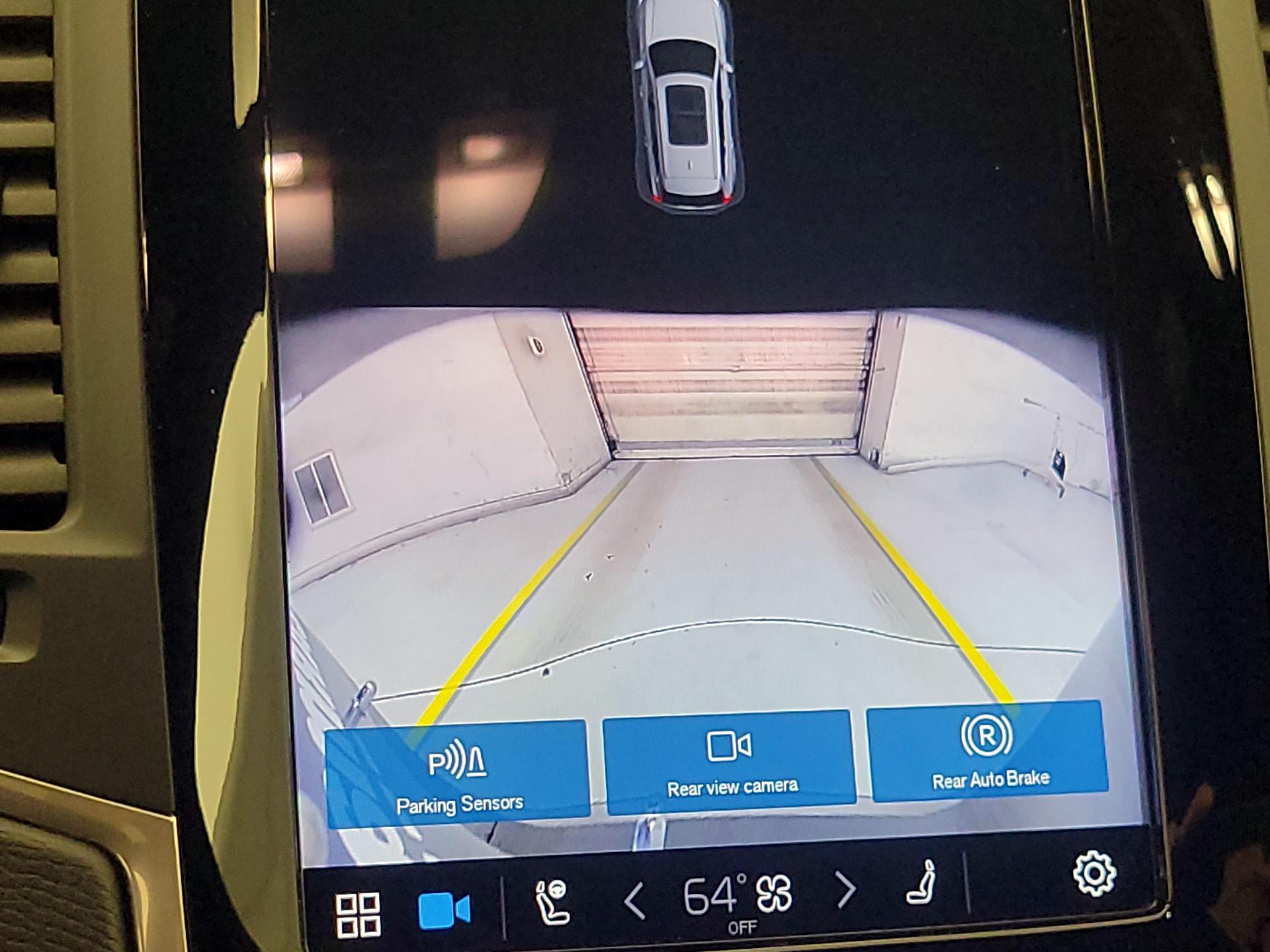 Thumbnail: 2024 Volvo XC90 - 14