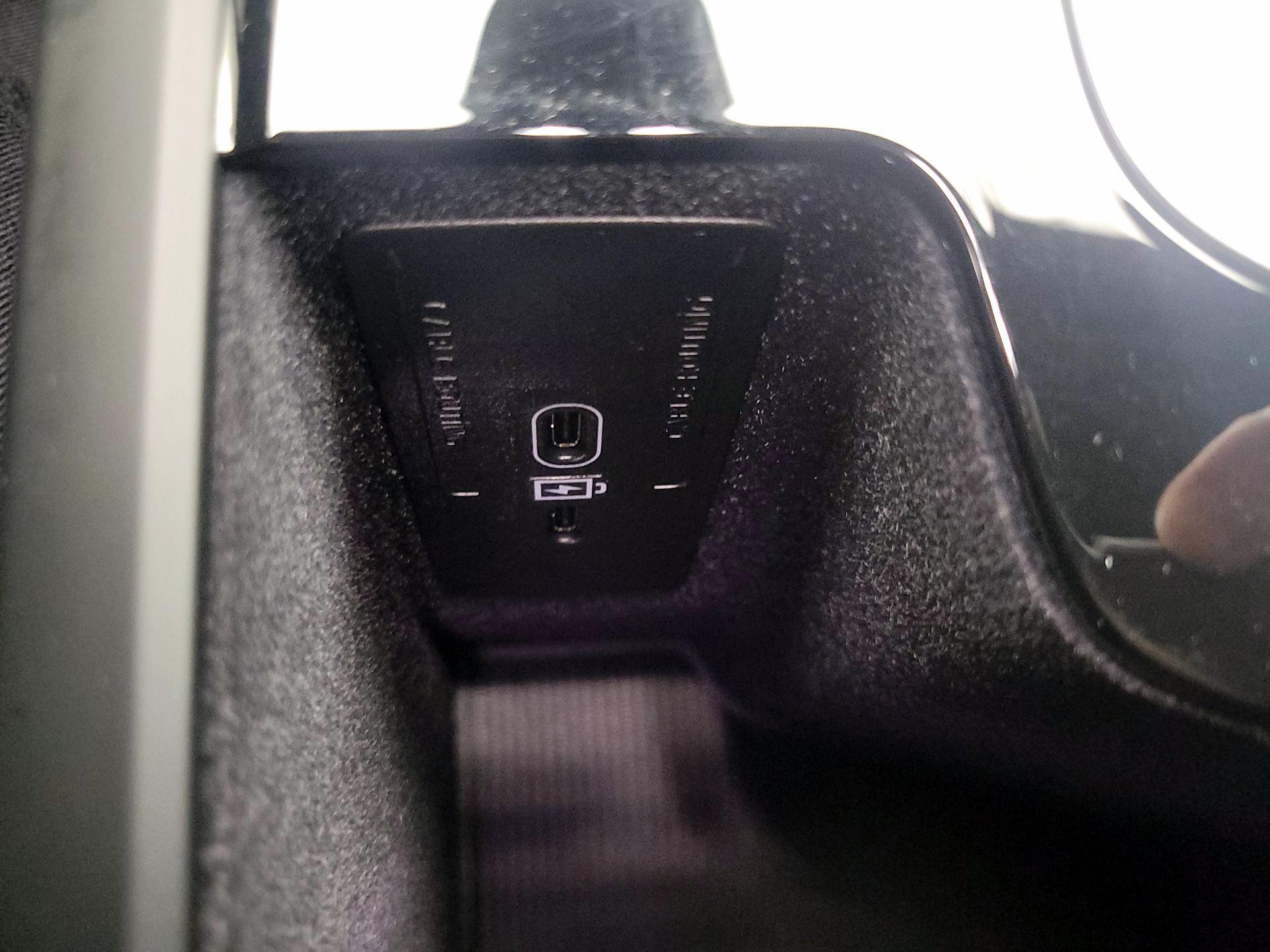 Thumbnail: 2024 Volvo XC90 - 18