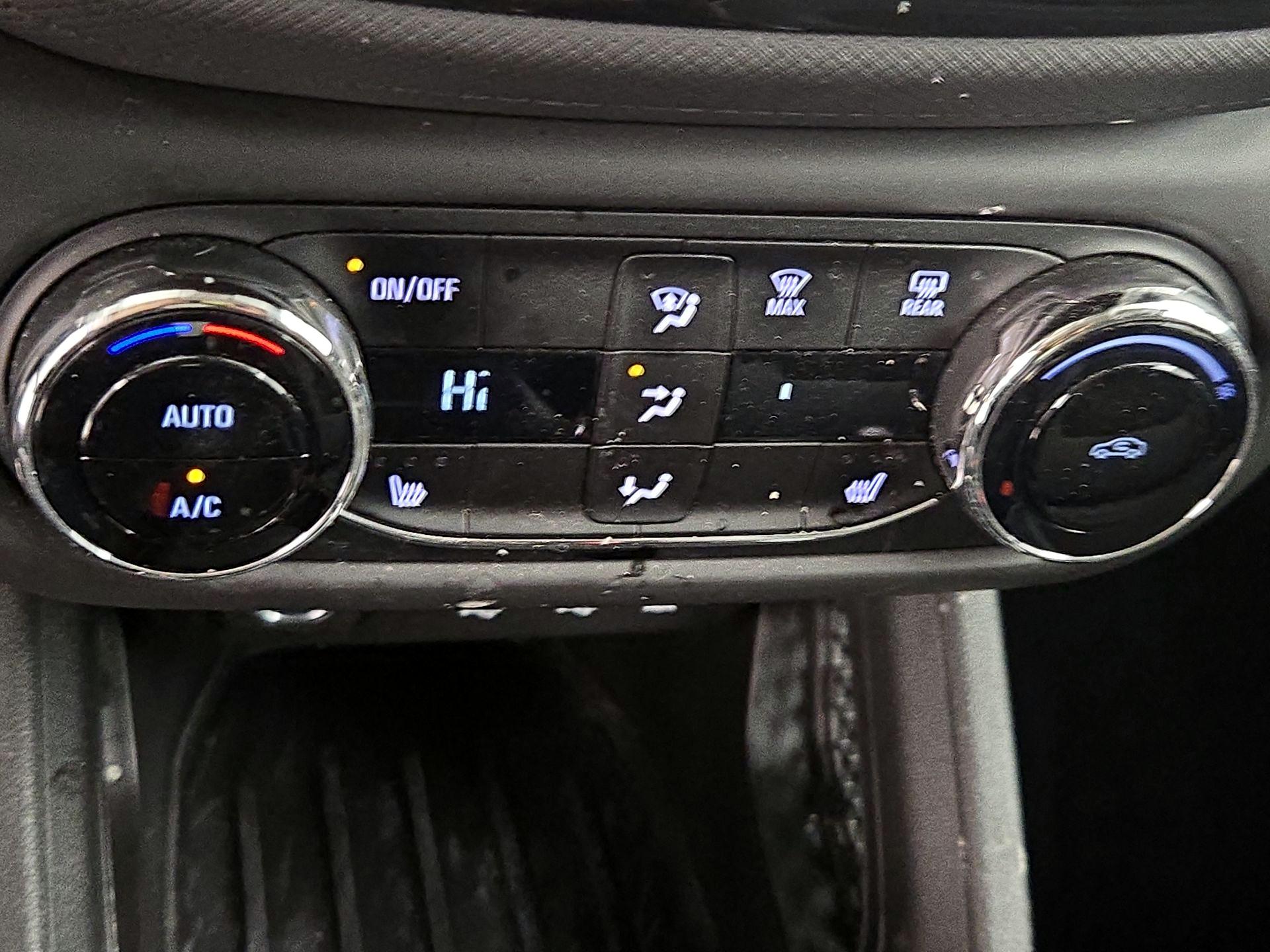 Thumbnail: 2022 Chevrolet TrailBlazer - 16
