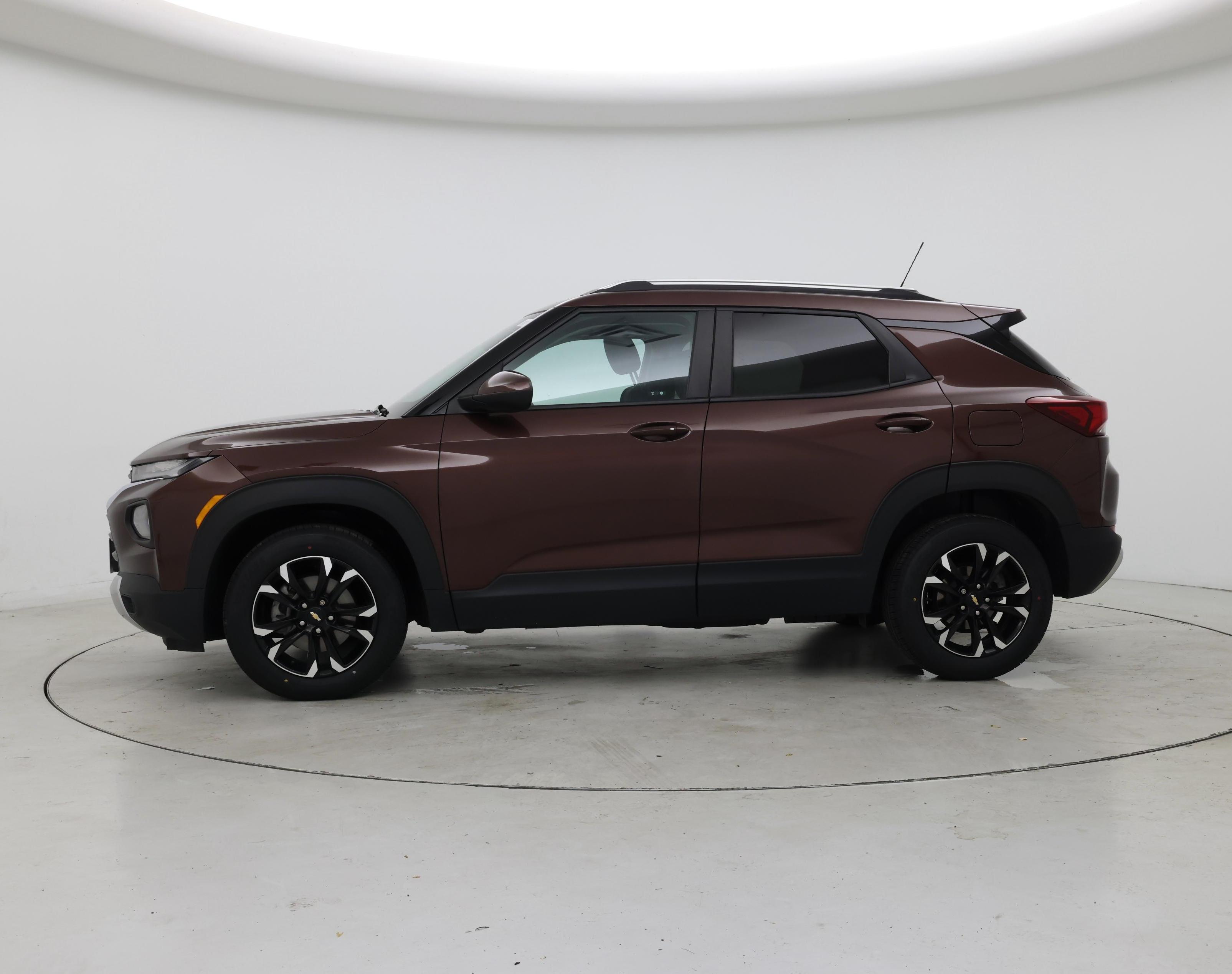 Thumbnail: 2022 Chevrolet TrailBlazer - 3