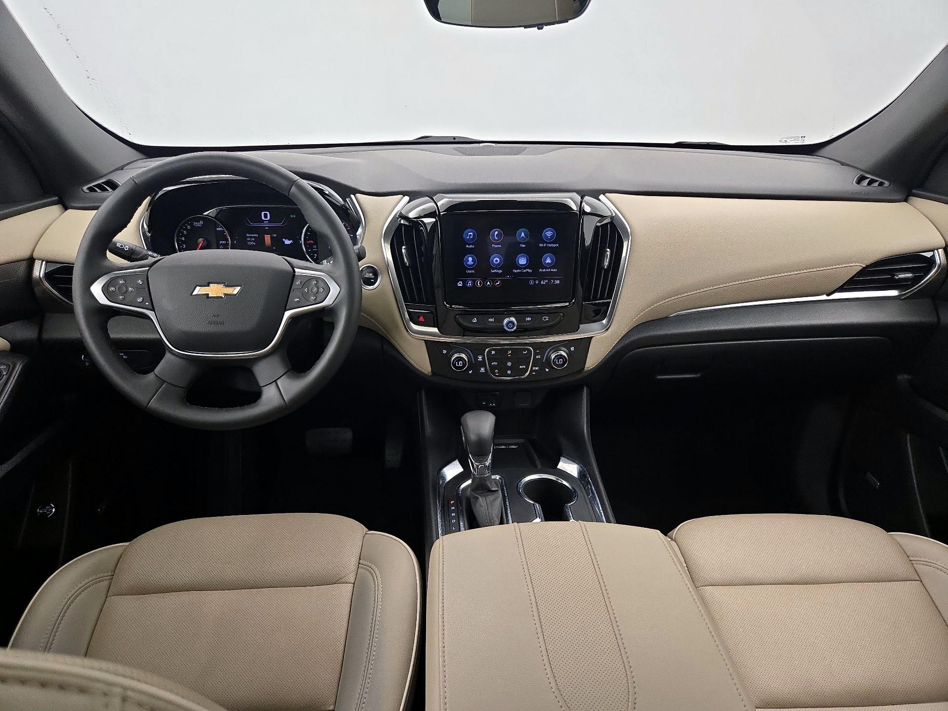 Thumbnail: 2023 Chevrolet Traverse - 9