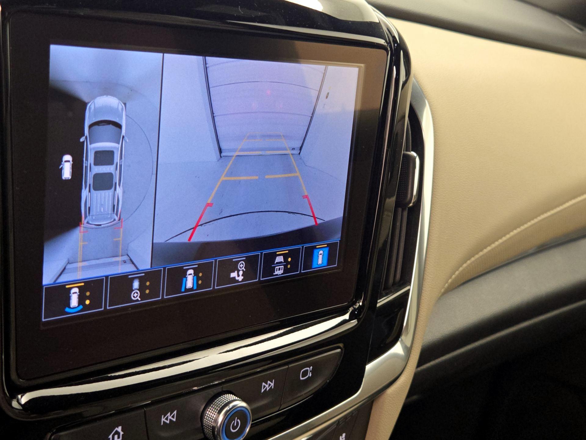 Thumbnail: 2023 Chevrolet Traverse - 15