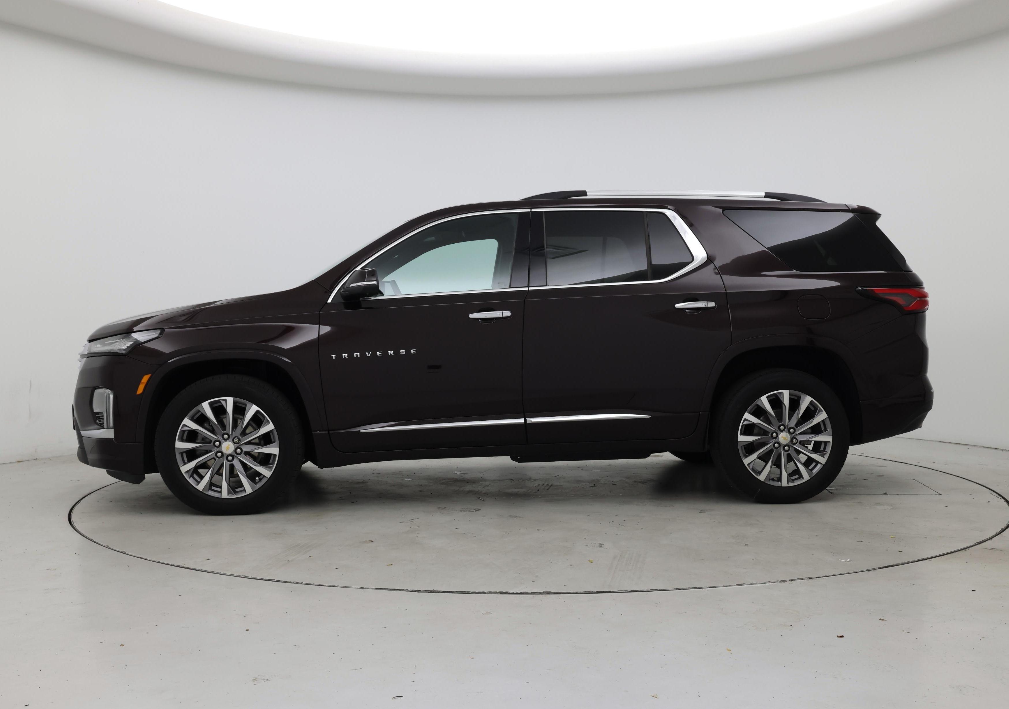 Thumbnail: 2023 Chevrolet Traverse - 3