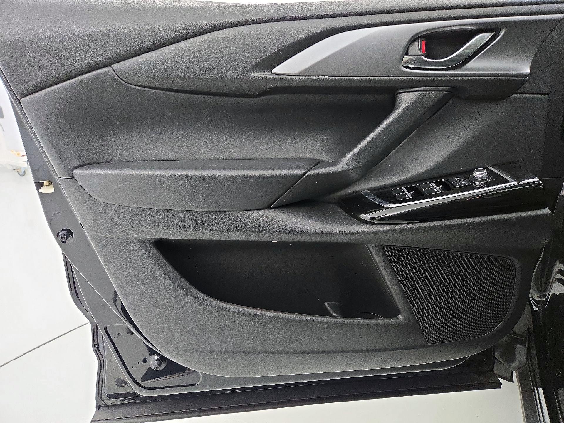 Thumbnail: 2023 Mazda CX-9 - 12