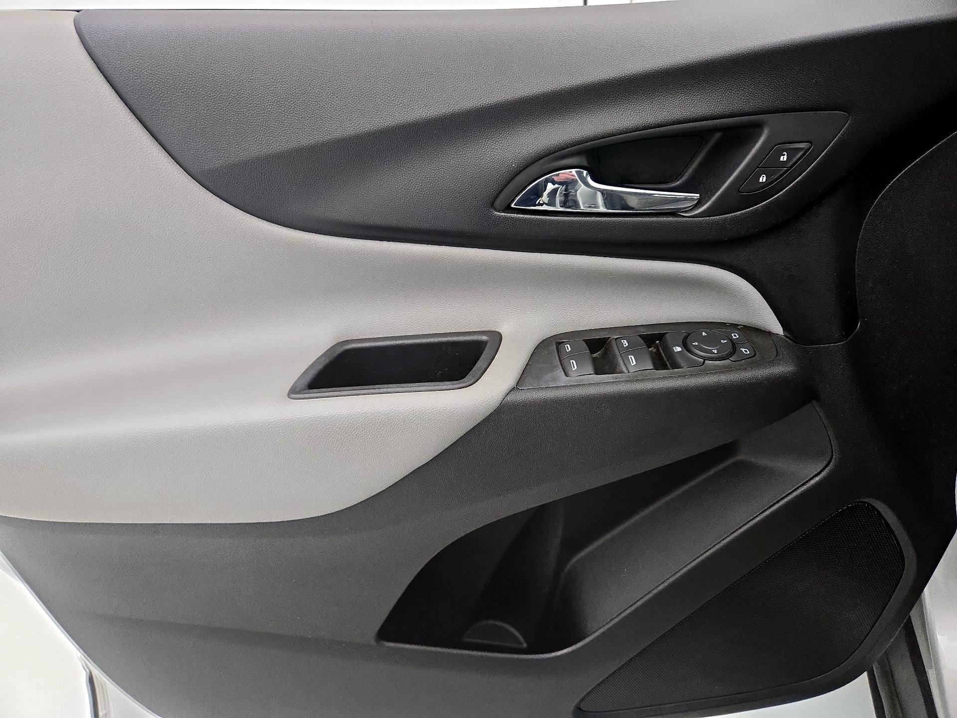 Thumbnail: 2021 Chevrolet Equinox - 12