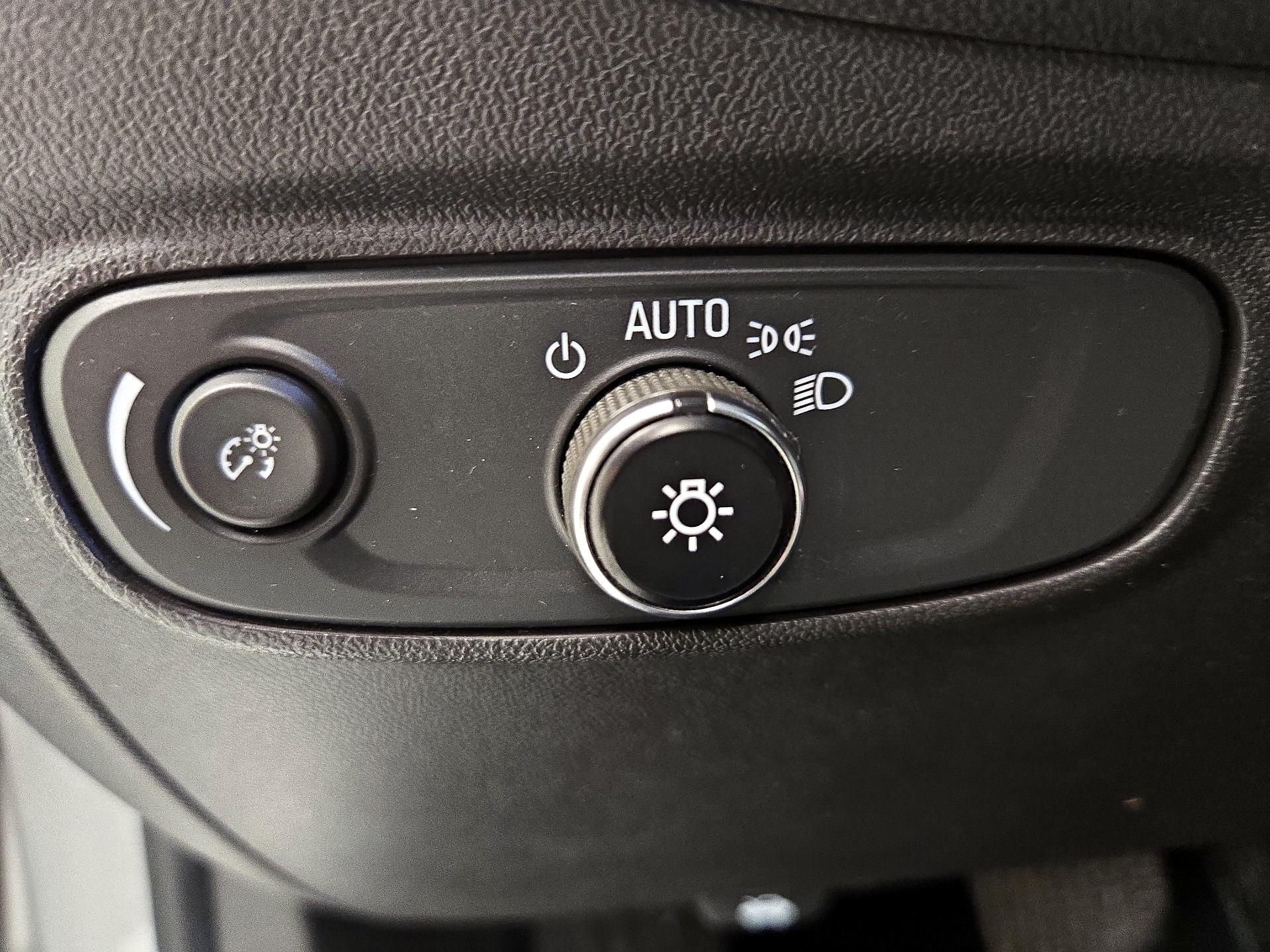 Thumbnail: 2021 Chevrolet Equinox - 13