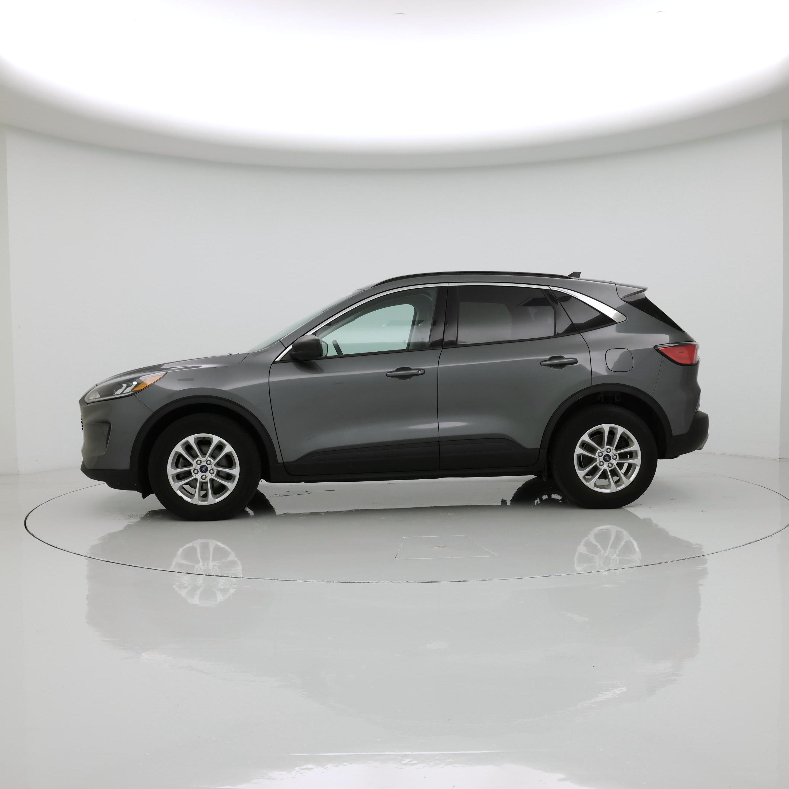 Thumbnail: 2022 Ford Escape - 3