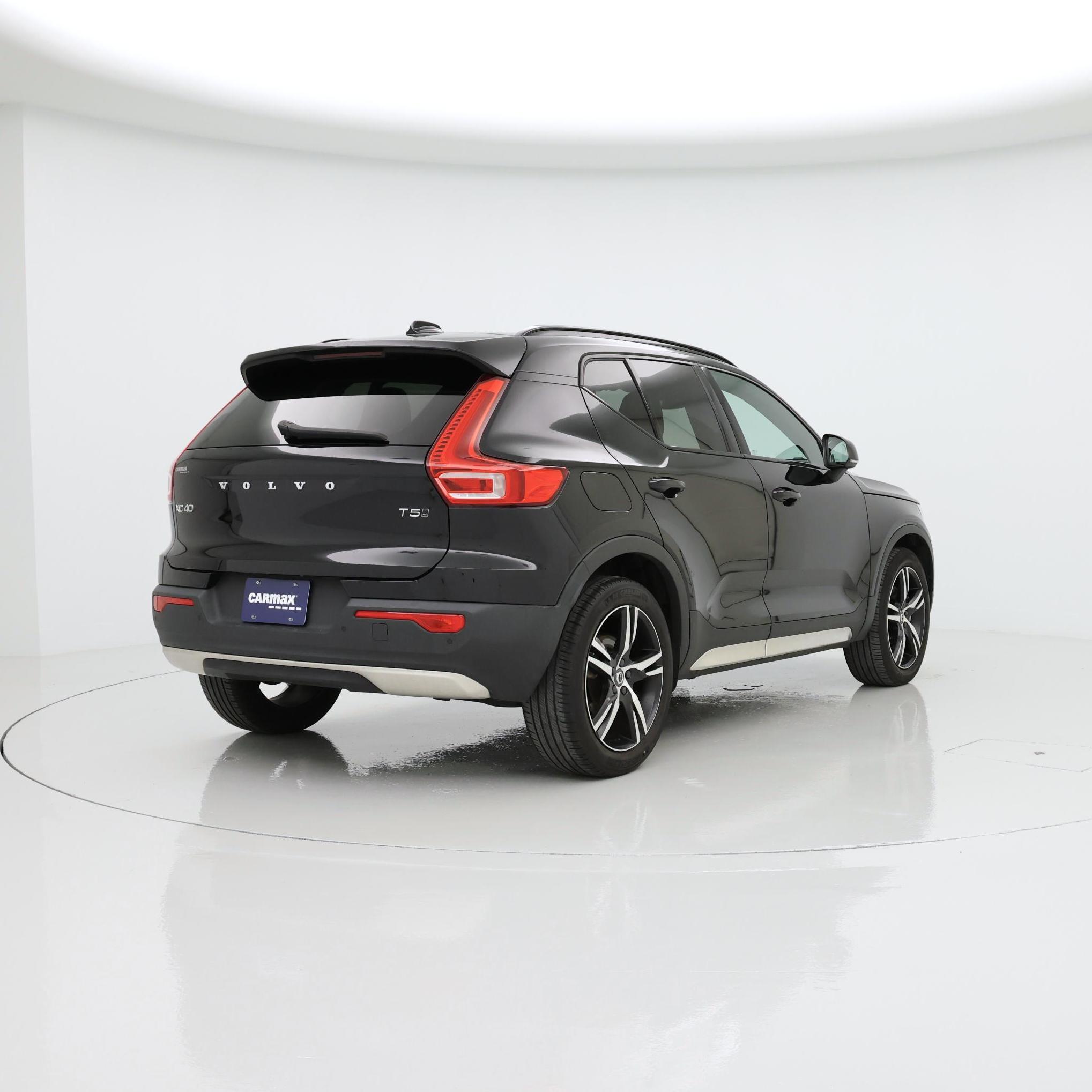 Thumbnail: 2021 Volvo XC40 - 8