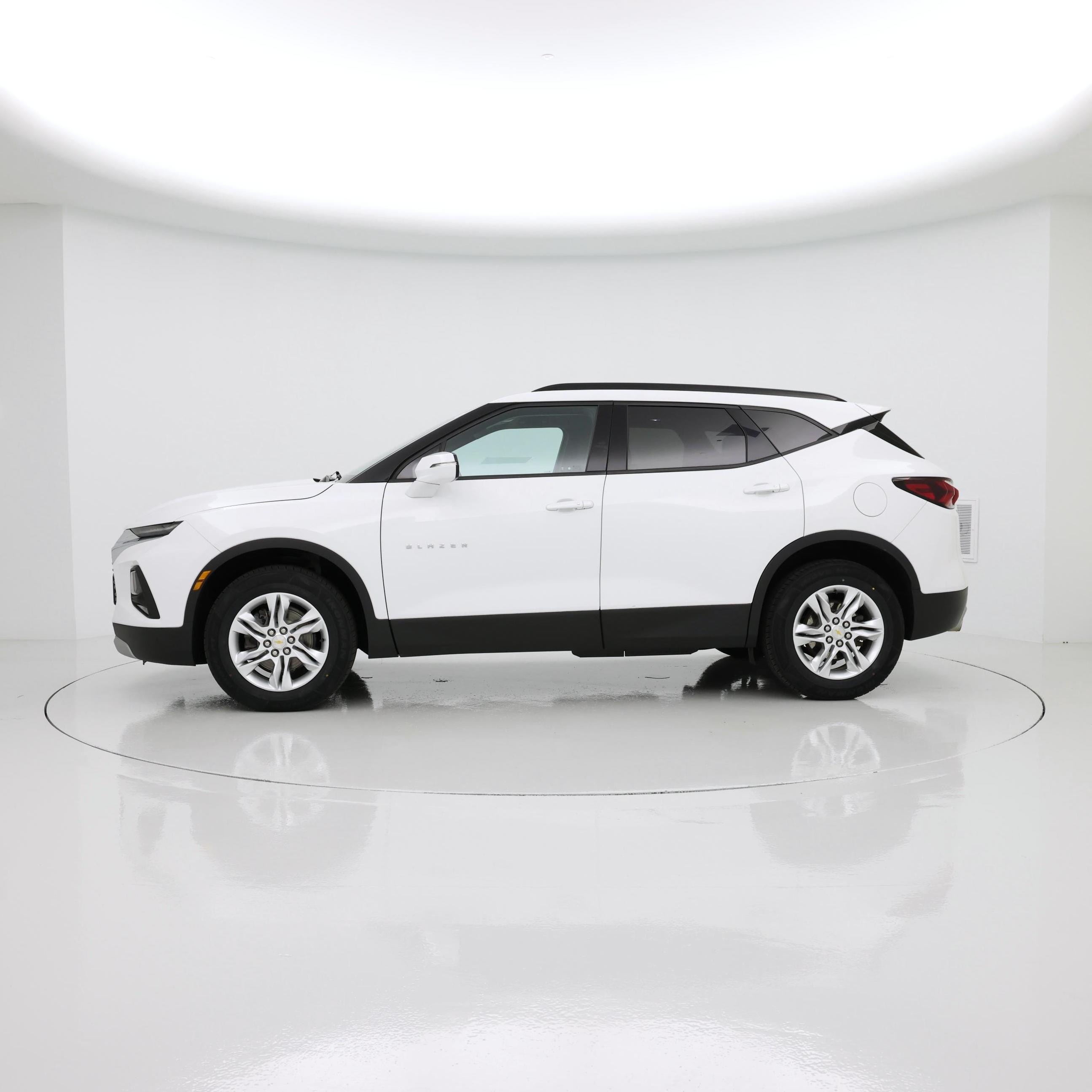 Thumbnail: 2022 Chevrolet Blazer - 3