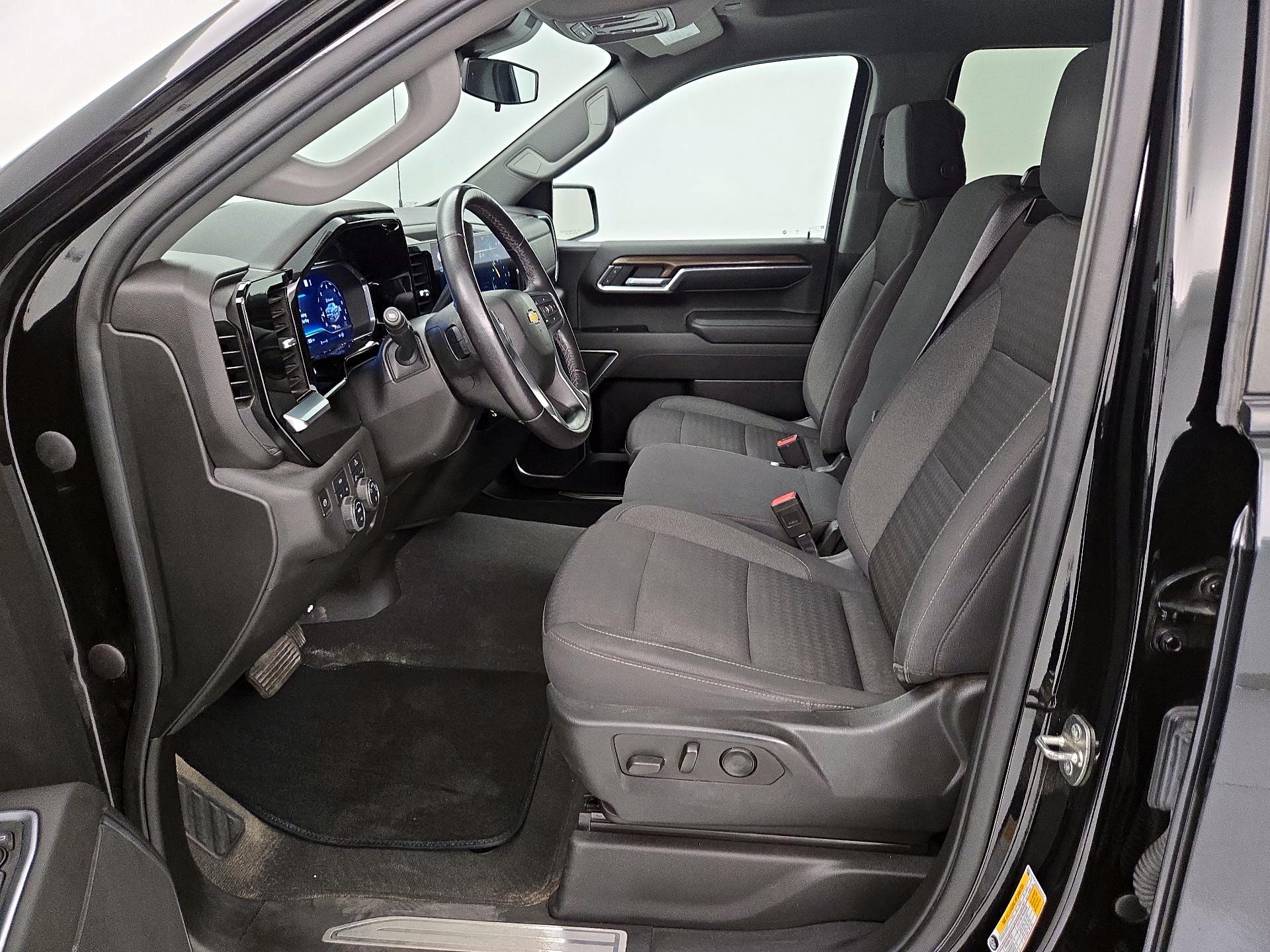 Thumbnail: 2022 Chevrolet Silverado 1500 - 11