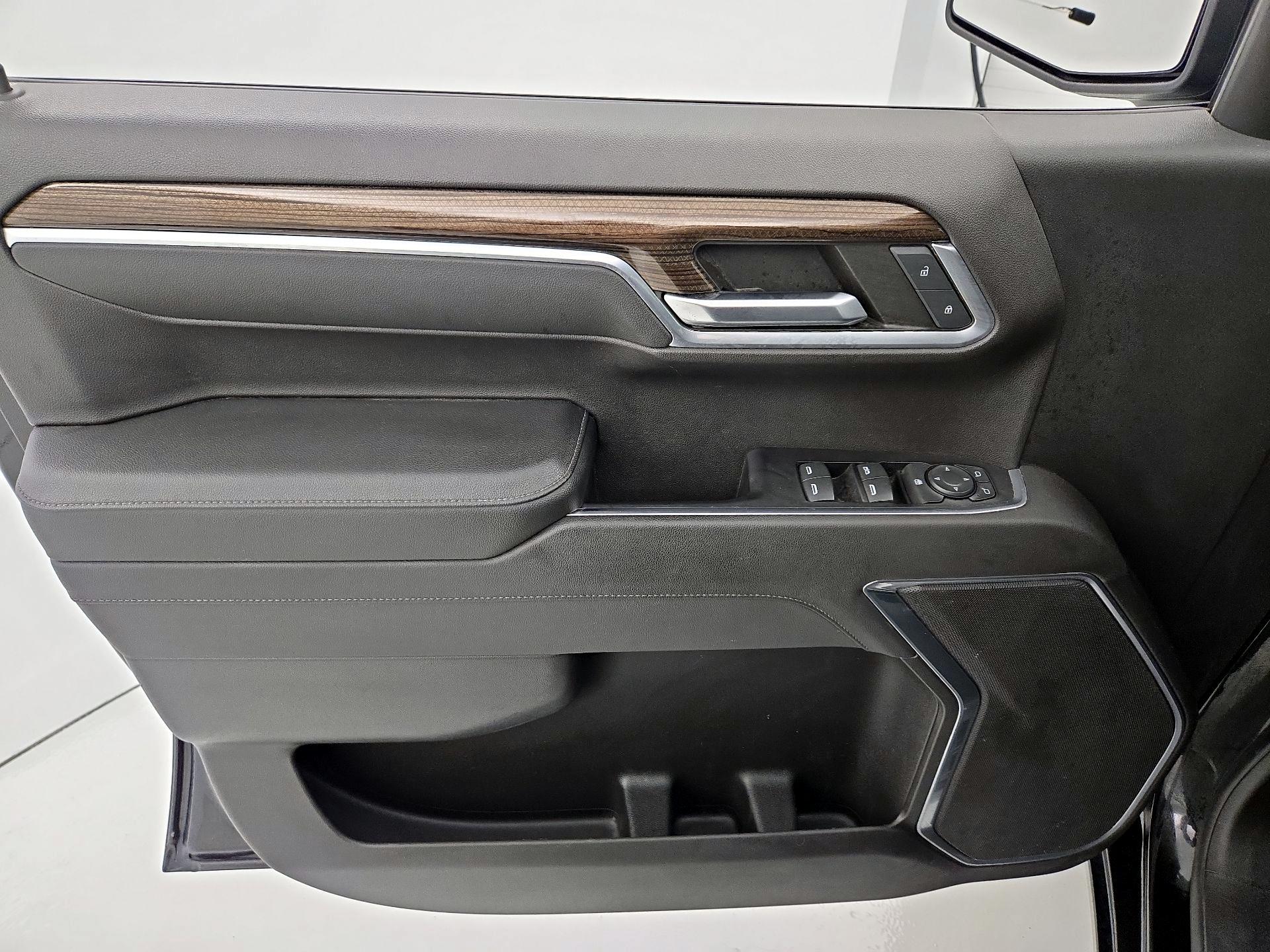 Thumbnail: 2022 Chevrolet Silverado 1500 - 12