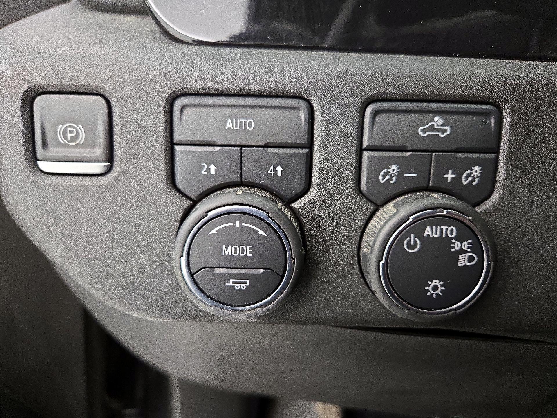 Thumbnail: 2022 Chevrolet Silverado 1500 - 13