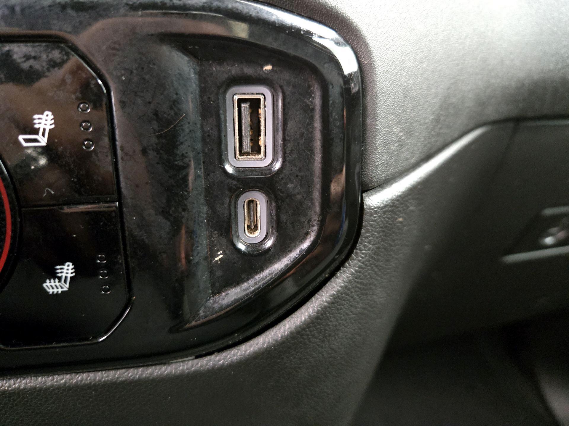 Thumbnail: 2022 Chevrolet Silverado 1500 - 18