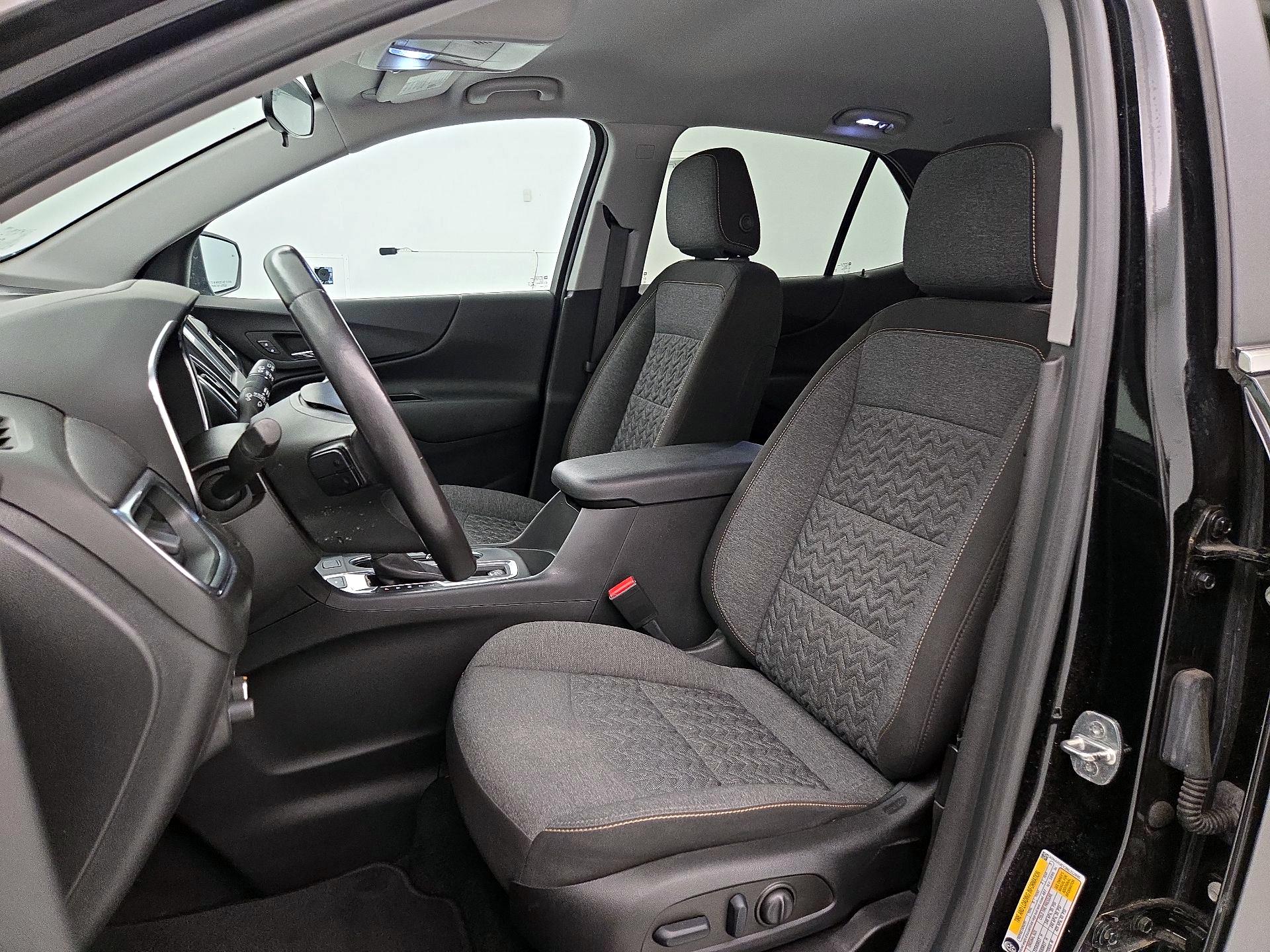 Thumbnail: 2022 Chevrolet Equinox - 11