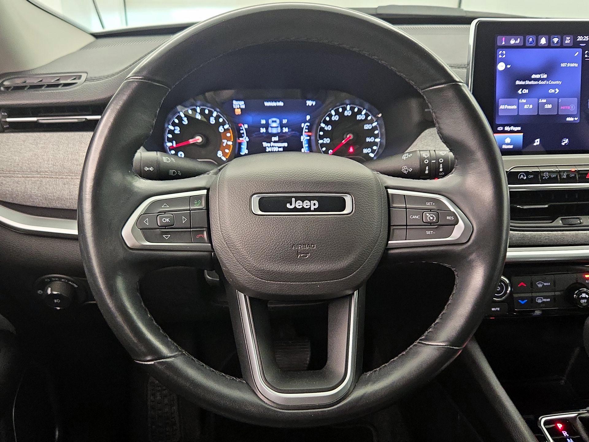 Thumbnail: 2022 Jeep Compass - 10