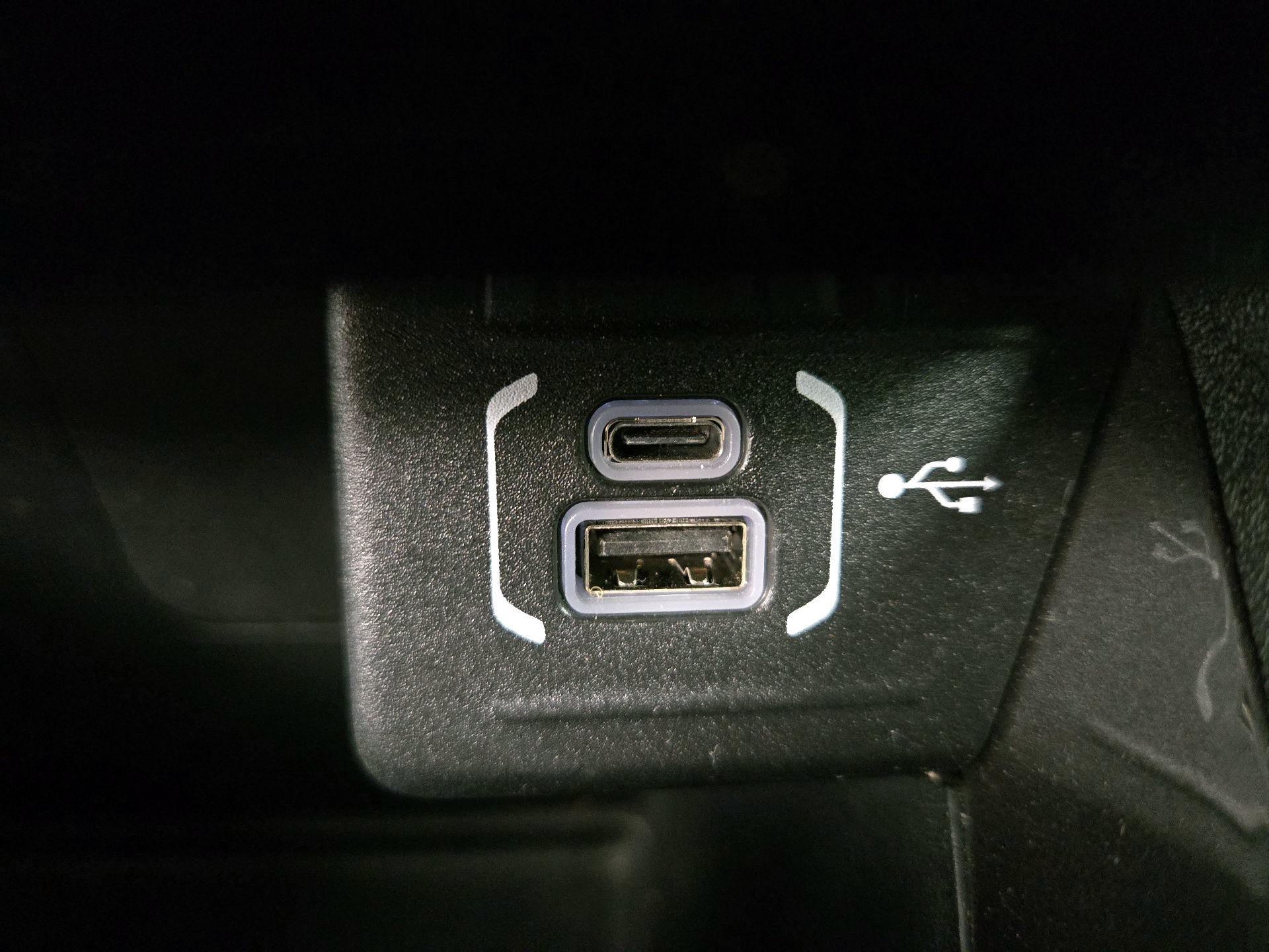 Thumbnail: 2022 Jeep Compass - 18
