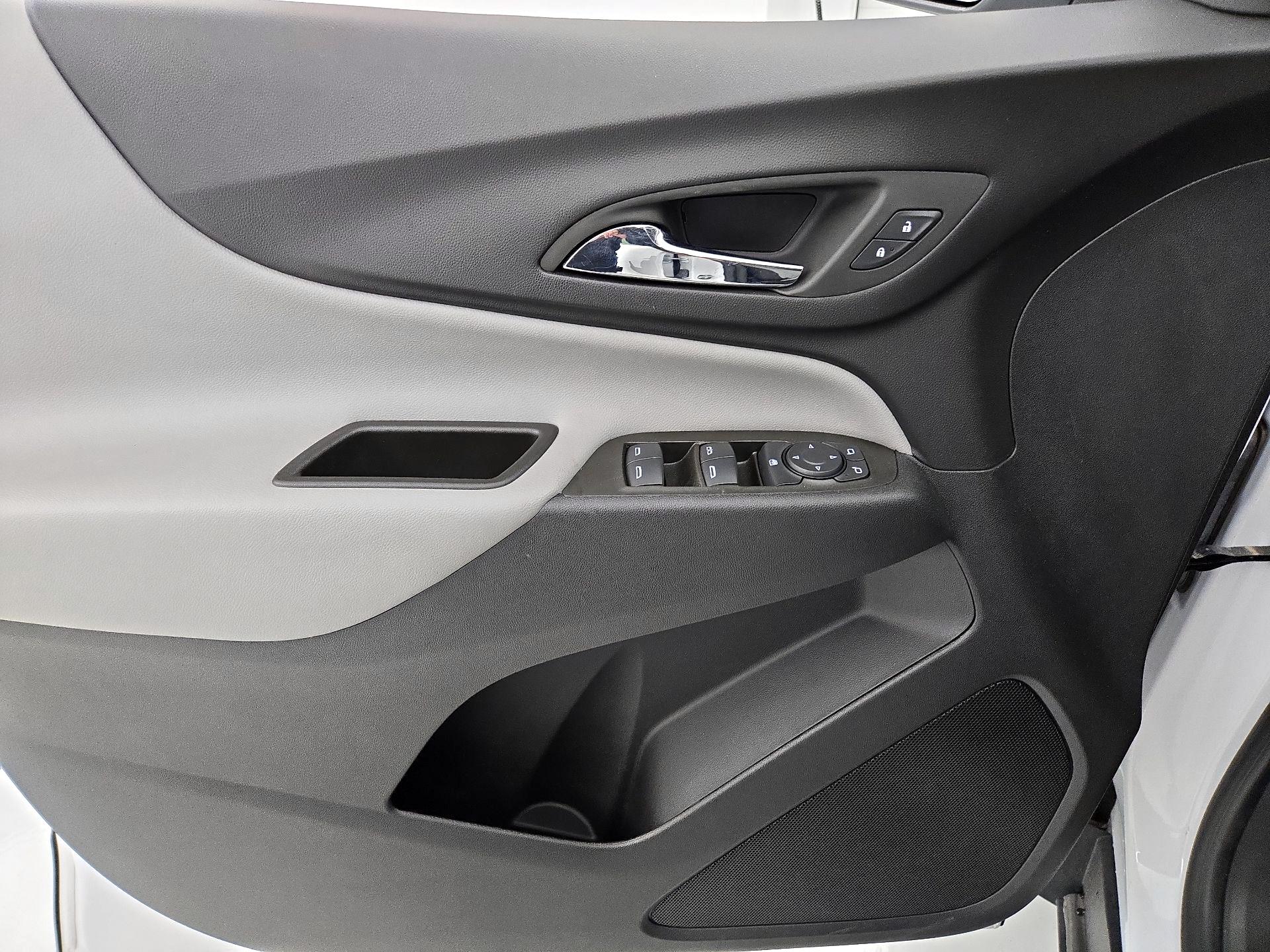 Thumbnail: 2023 Chevrolet Equinox - 12