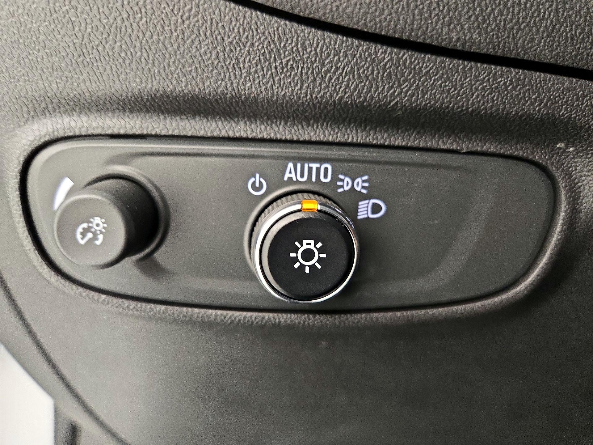 Thumbnail: 2023 Chevrolet Equinox - 13