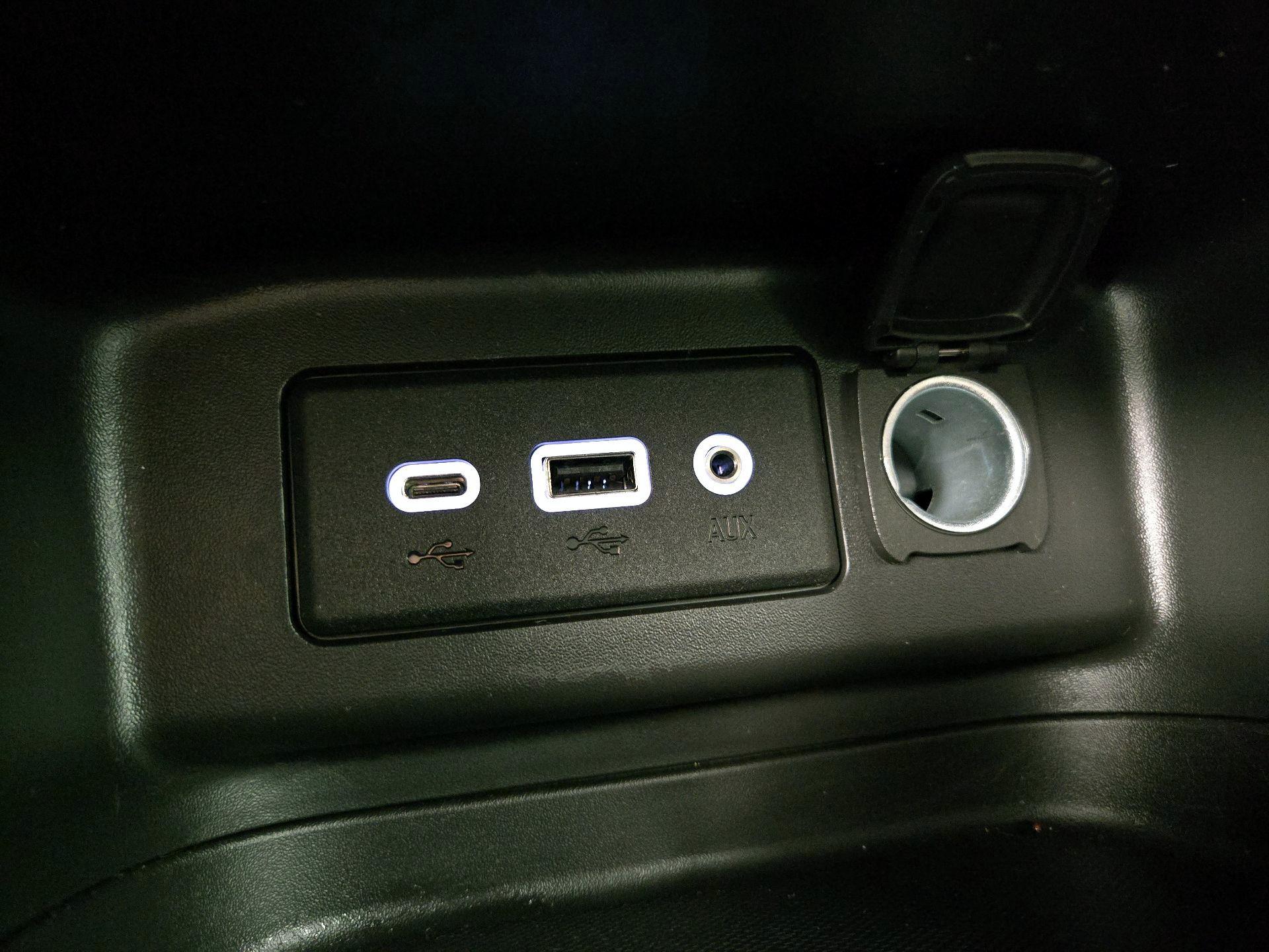 Thumbnail: 2023 Chevrolet Equinox - 18