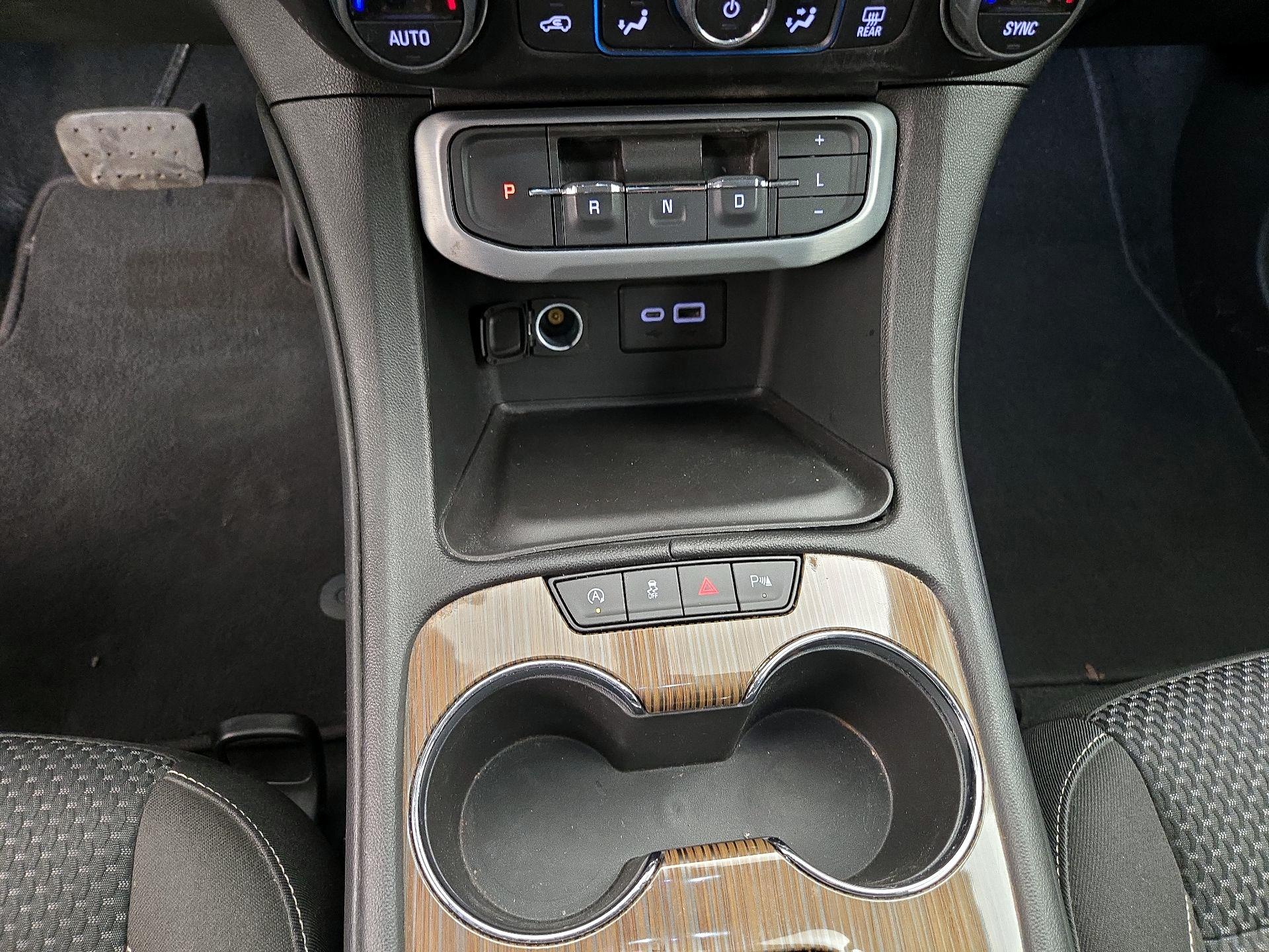 Thumbnail: 2022 GMC Acadia - 17